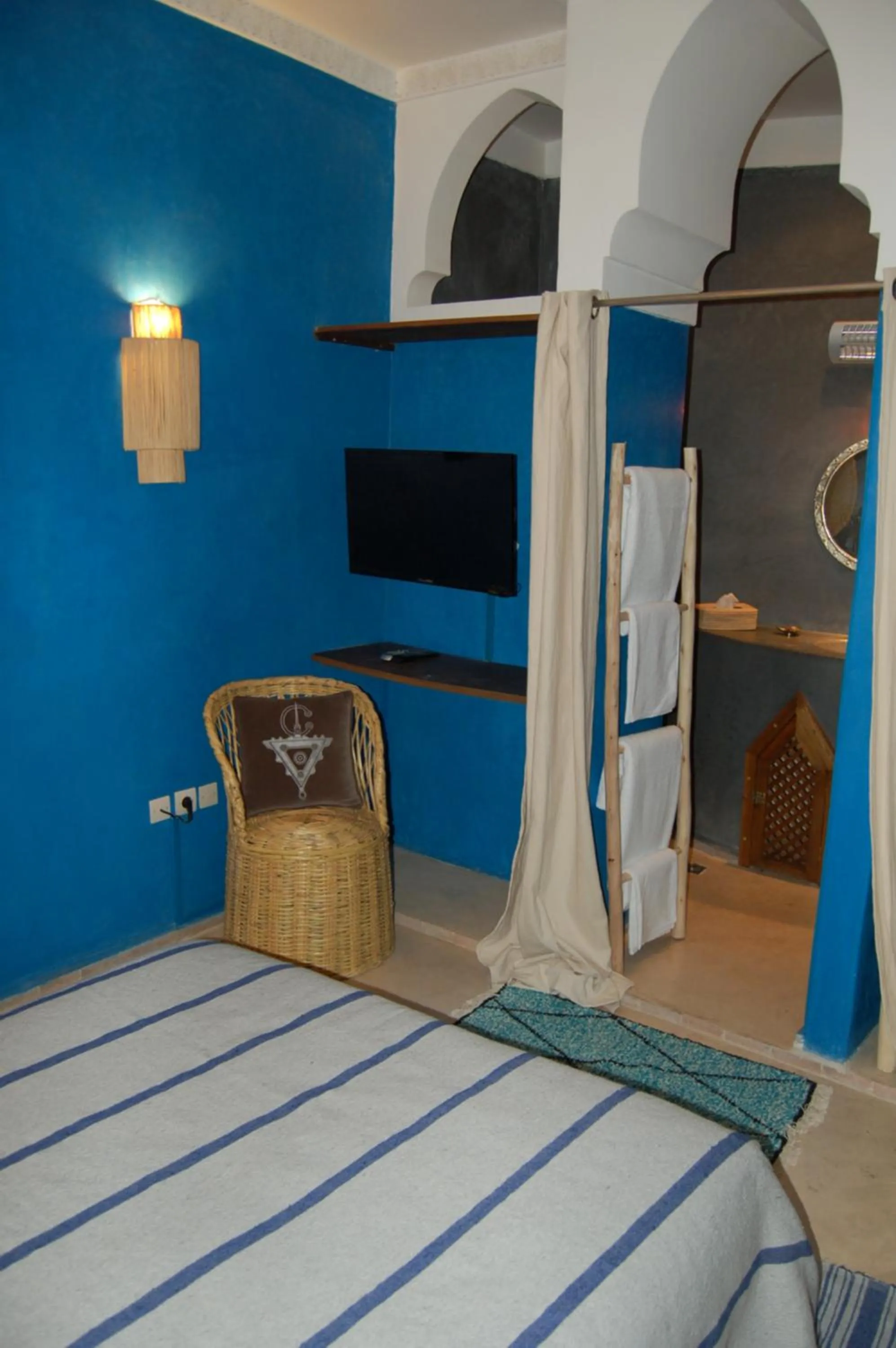 Bathroom, Bed in riad anrich