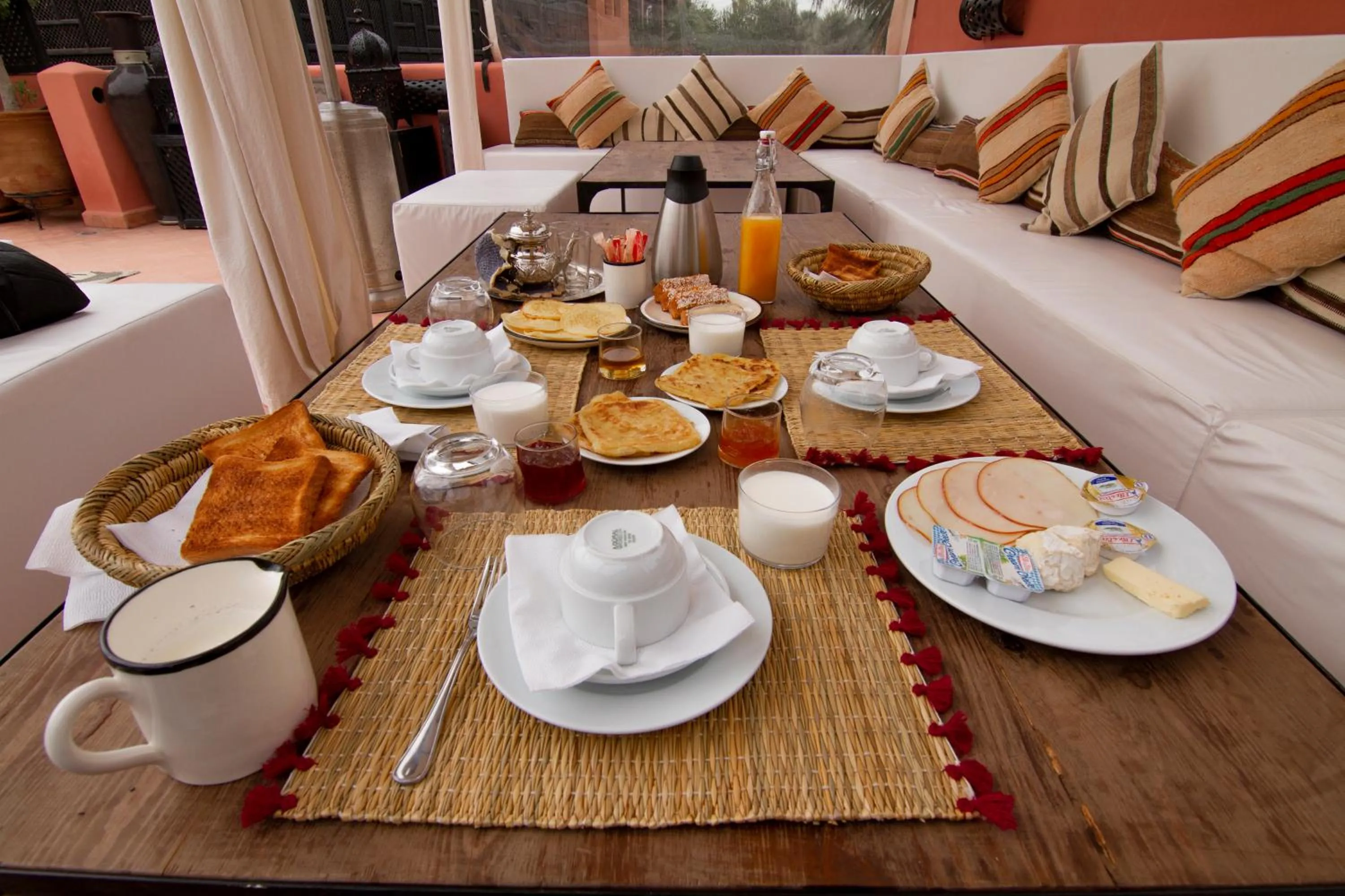 Food and drinks in riad anrich