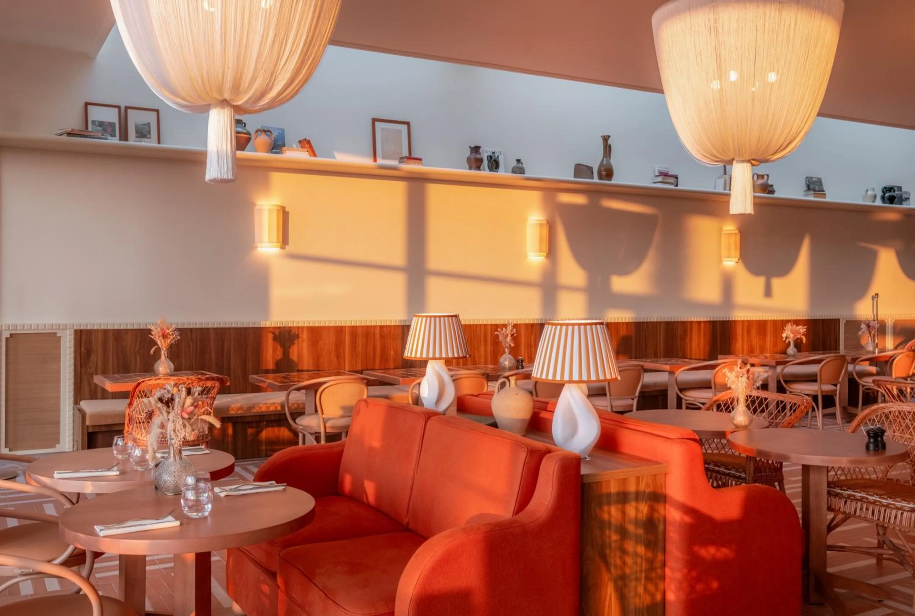 Restaurant/places to eat in Hôtel Villa Massalia