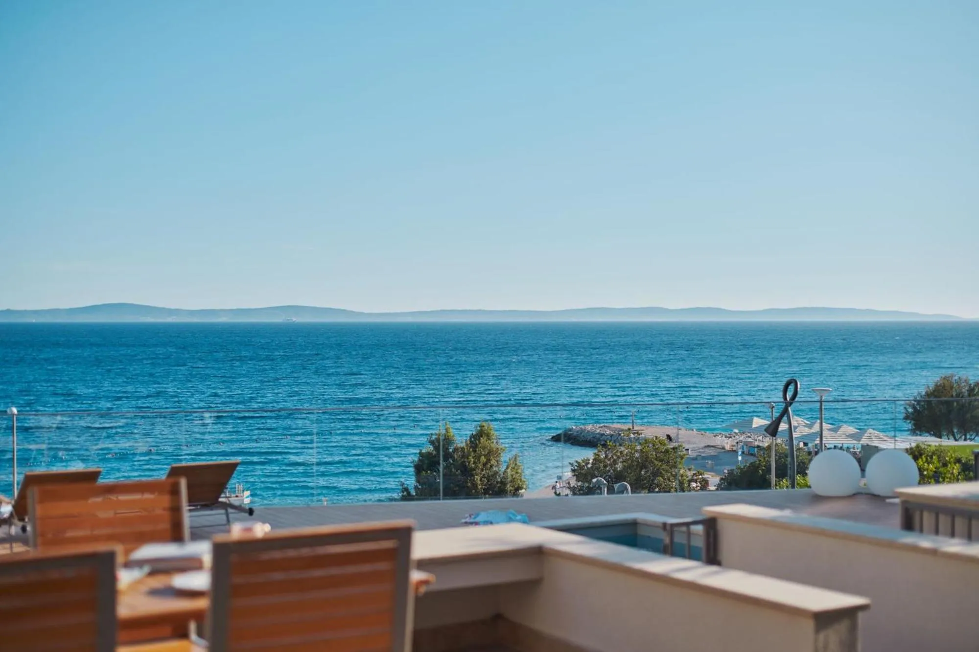 Sea view in Eol Apartments Split