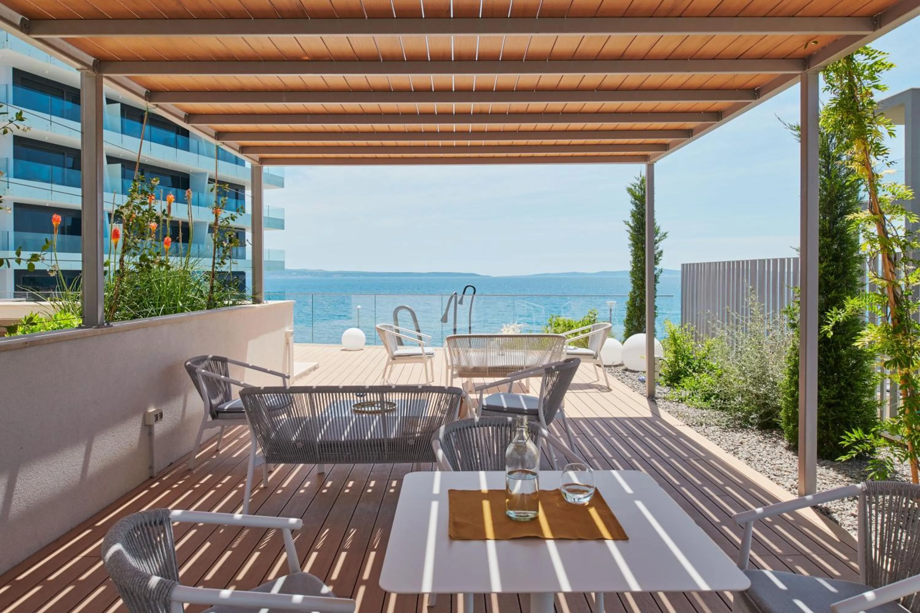 Sea view in Eol Apartments Split