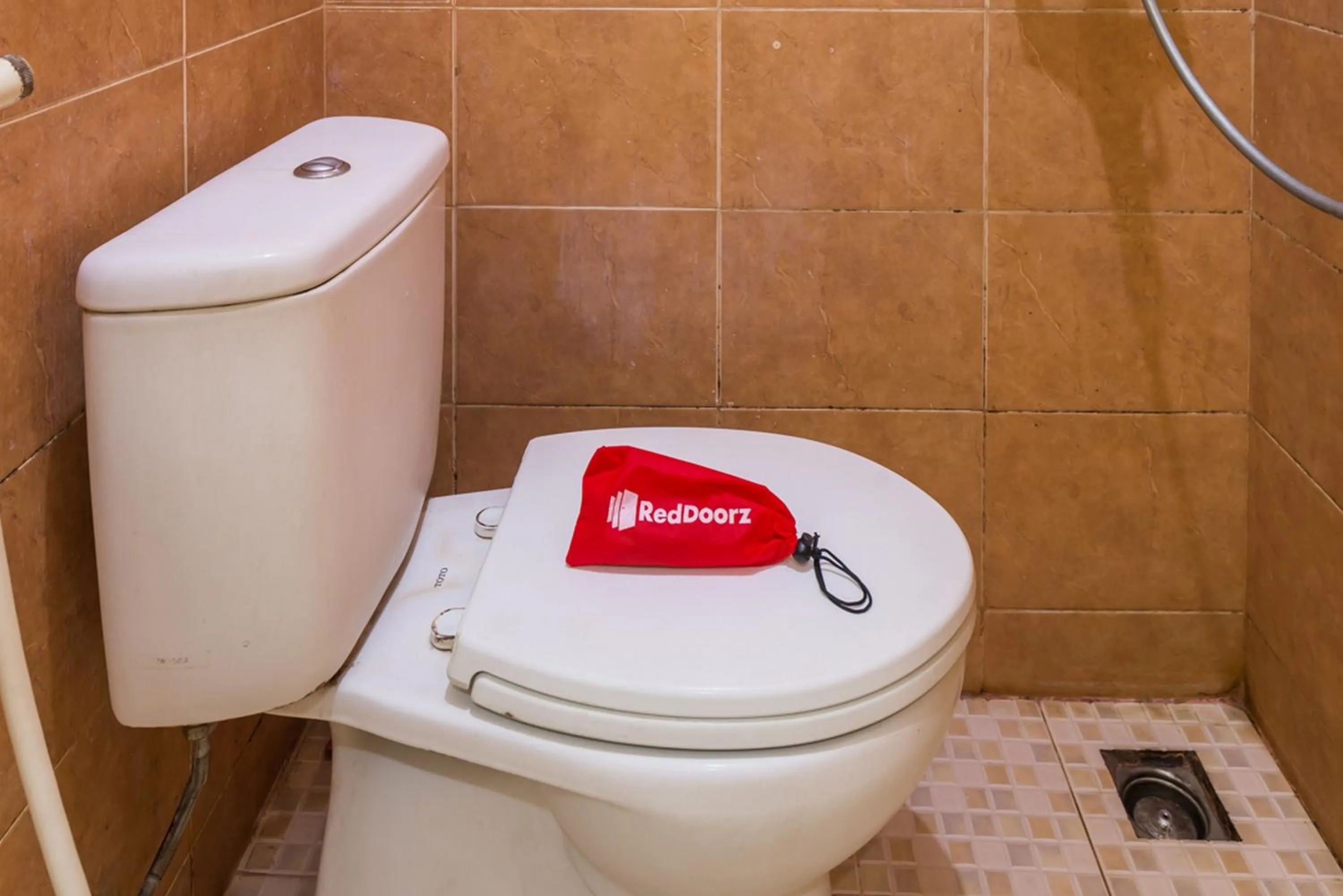 Bathroom in RedDoorz near Widya Mandala University