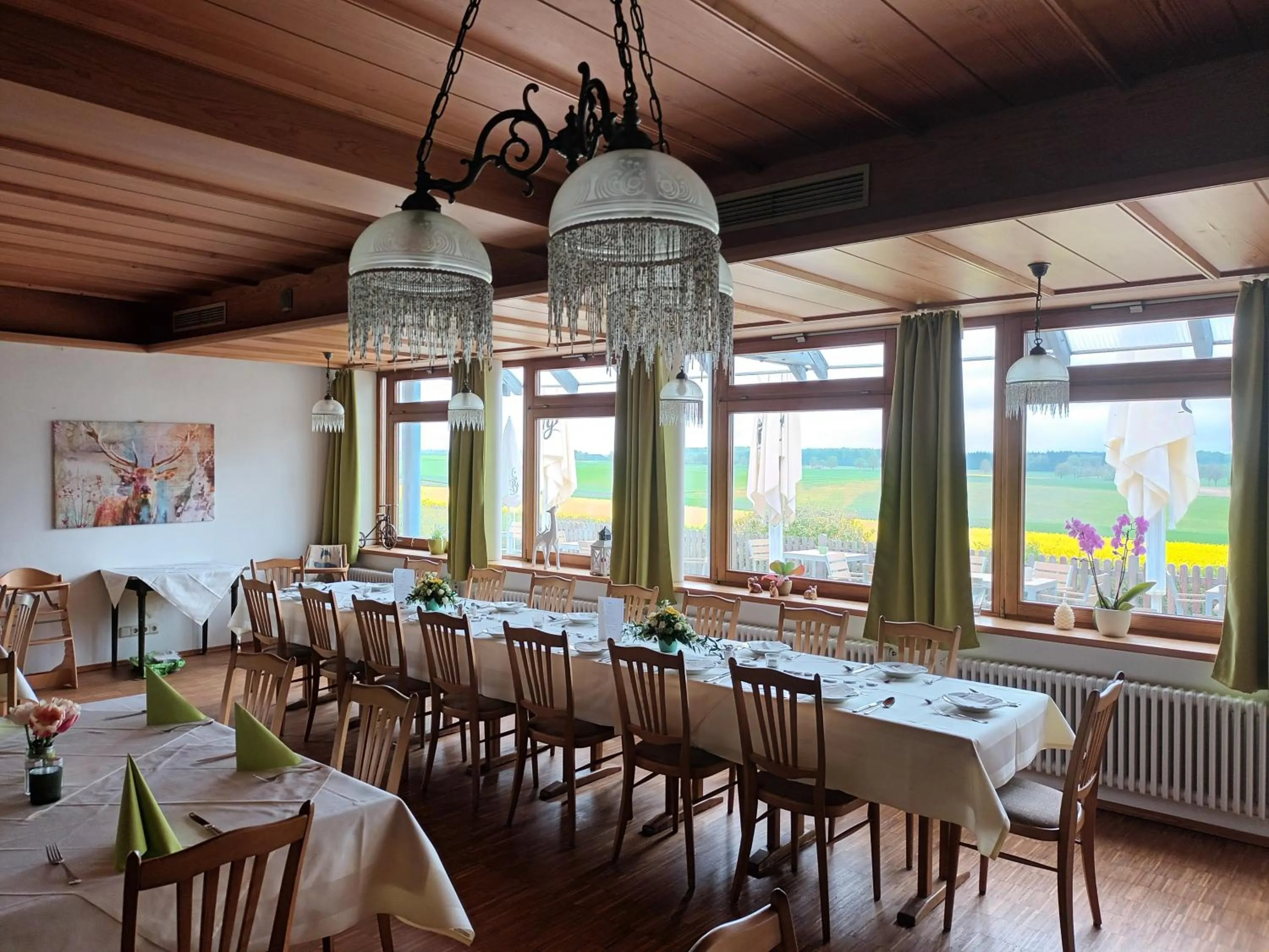 Restaurant/places to eat in Landgasthof/Hotel Hirsch im Grünen