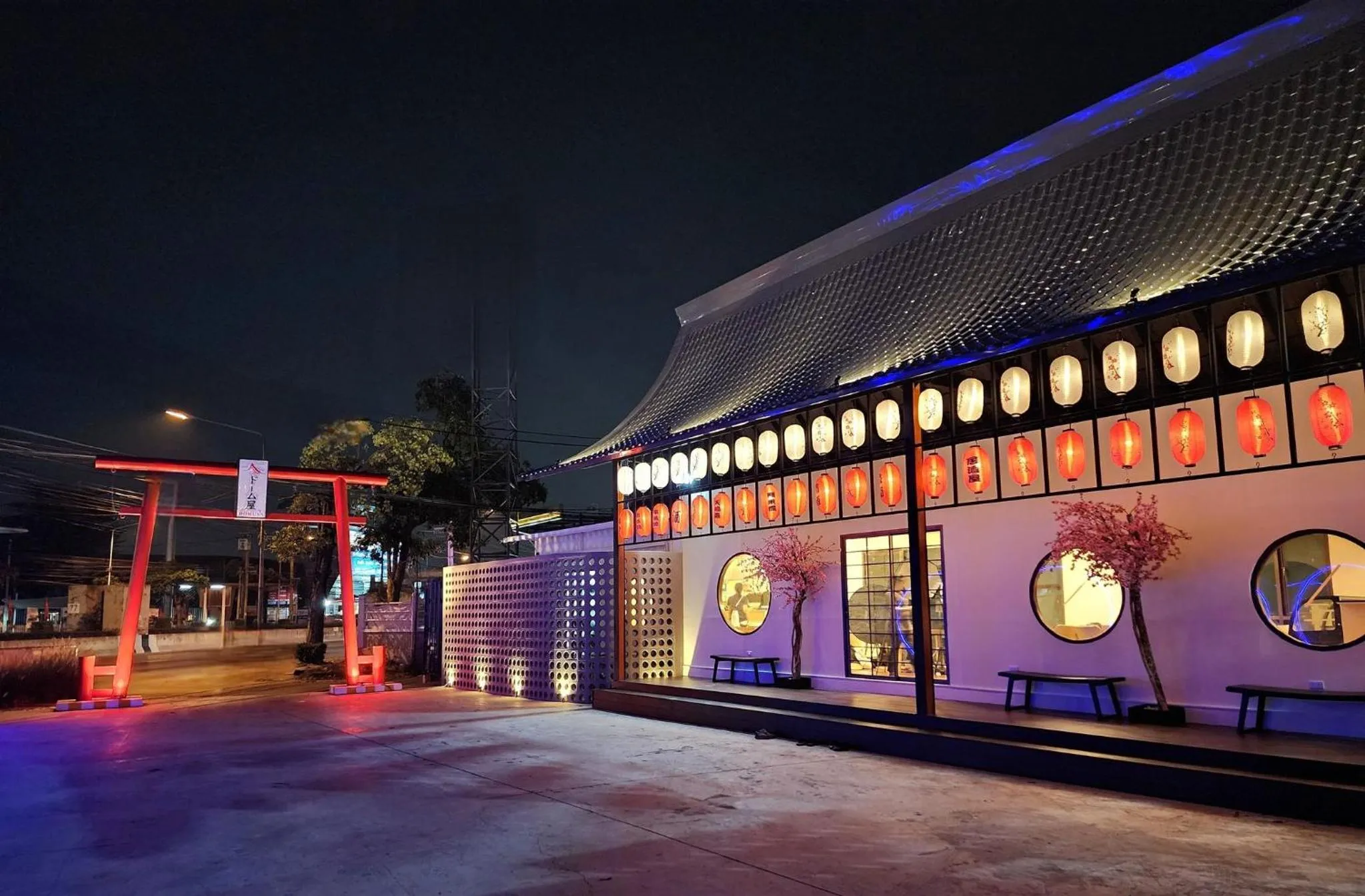 Restaurant/places to eat in Sky dome resotel - โรงแรมสกายโดม รีโซเทล