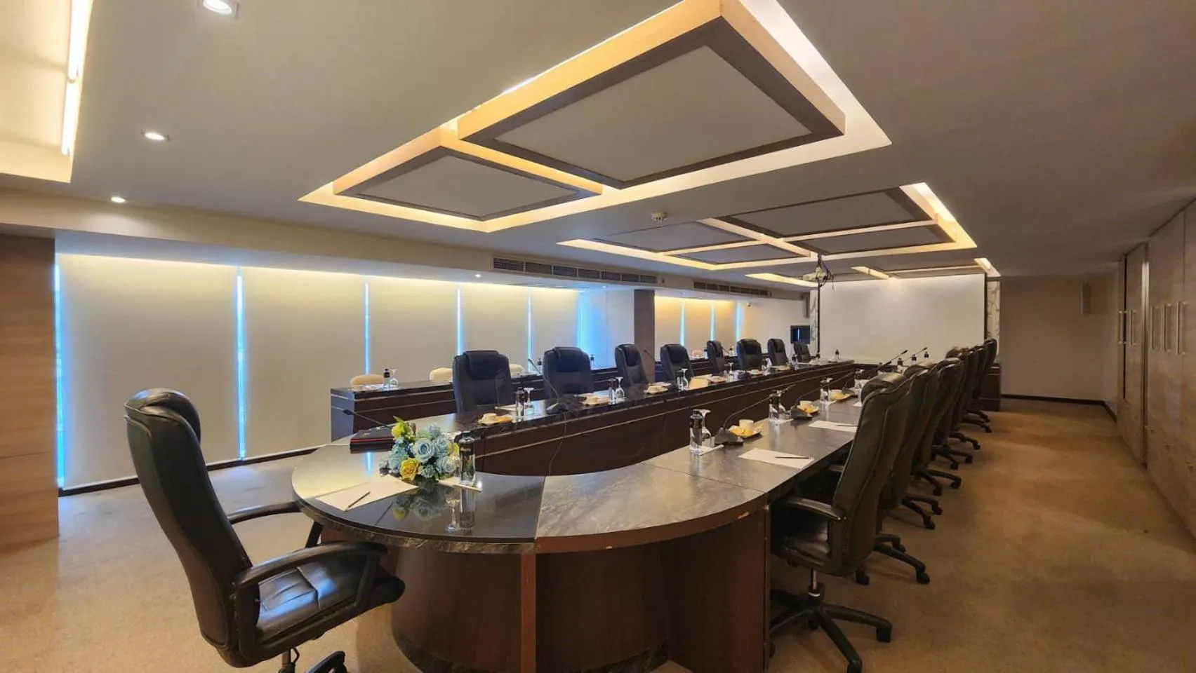 Meeting/conference room in Sky dome resotel - โรงแรมสกายโดม รีโซเทล
