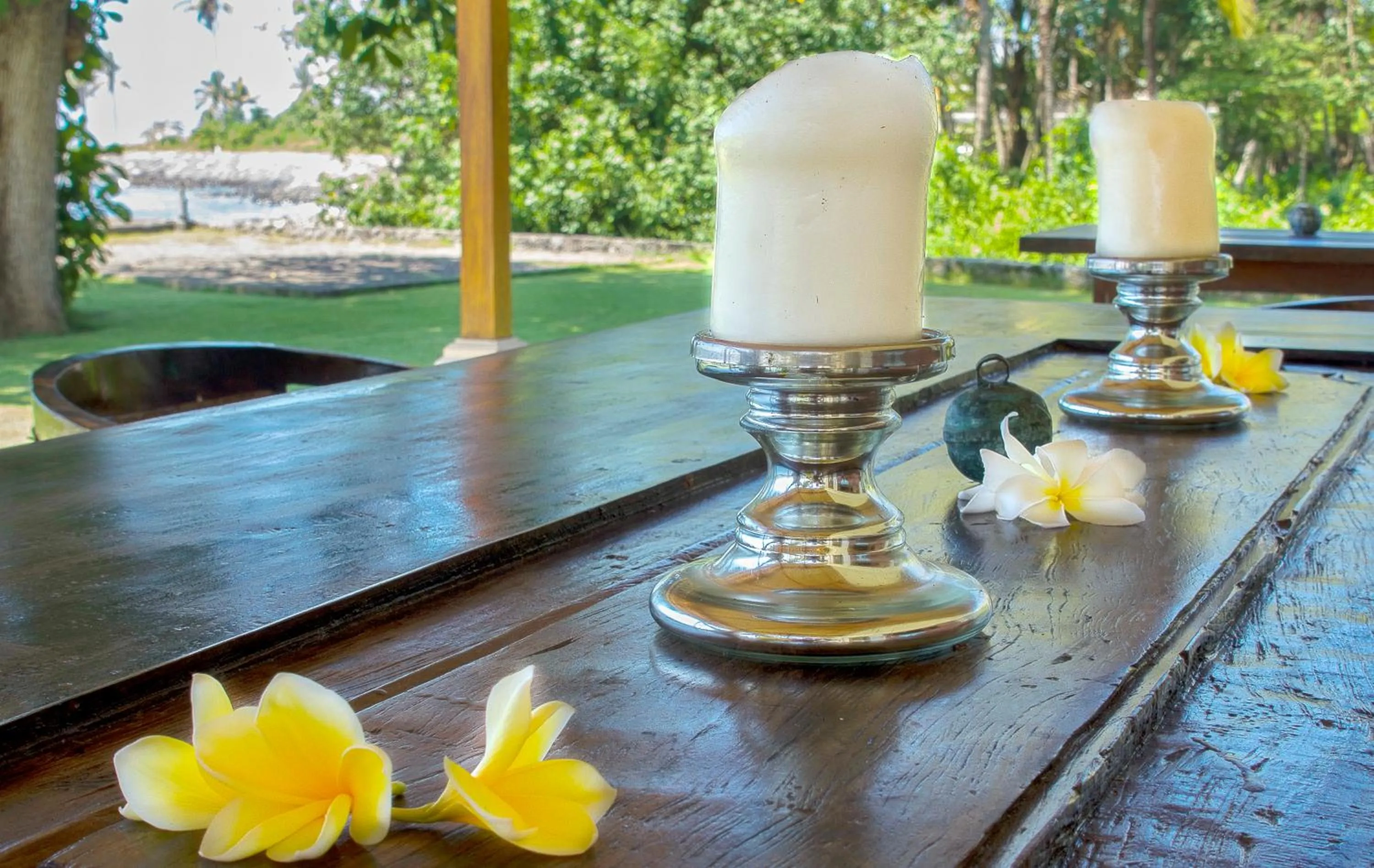 Restaurant/places to eat in Villa Mandala