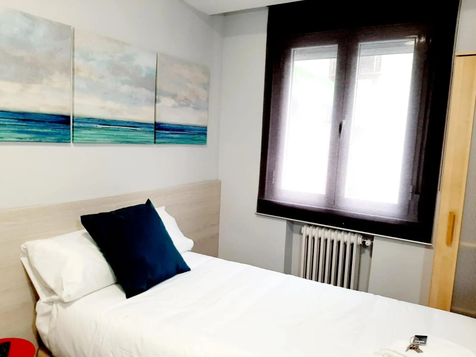 Bed in Hostal Lucia by gaiarooms