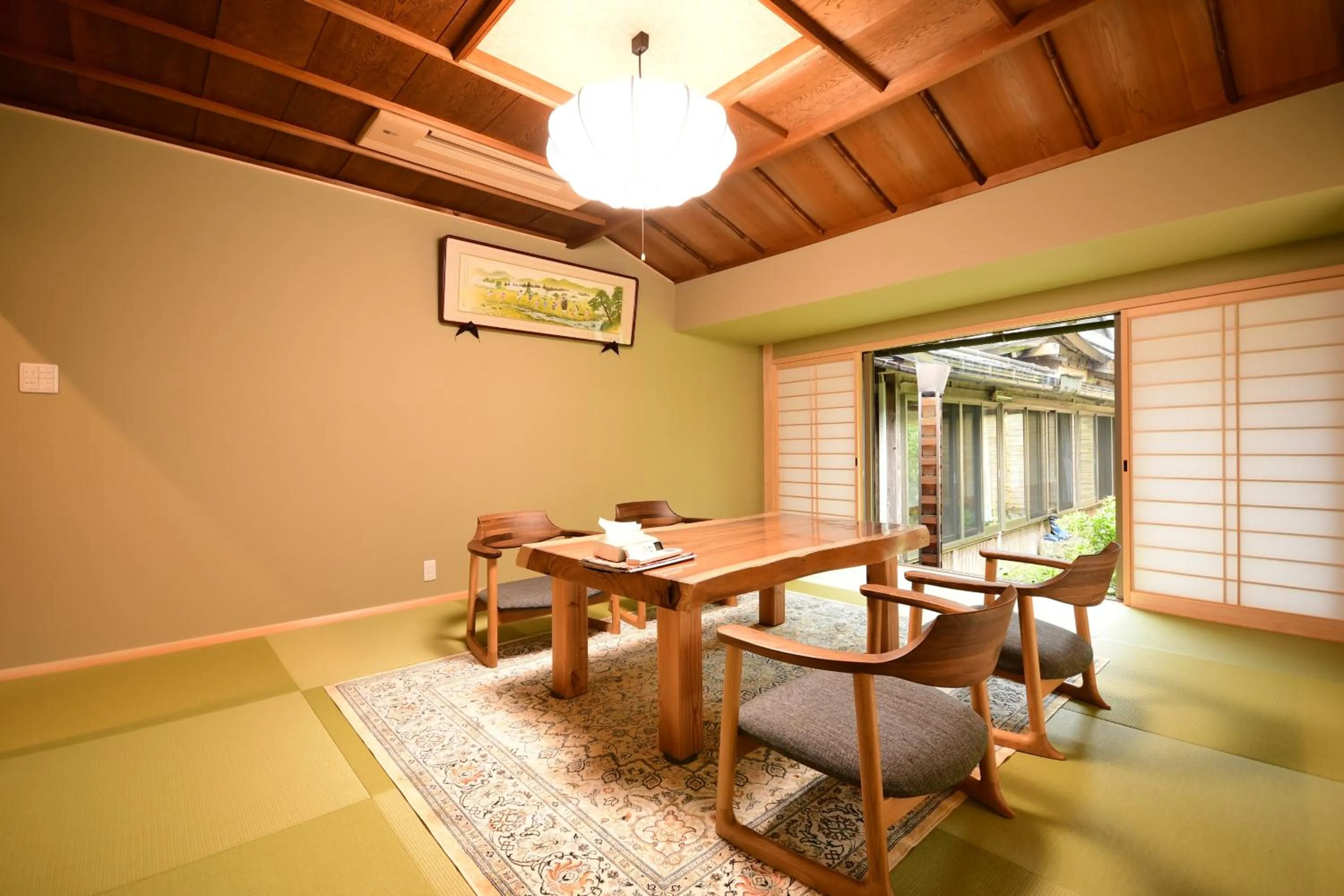 Photo of the whole room in Koyasan Shukubo Yochiin