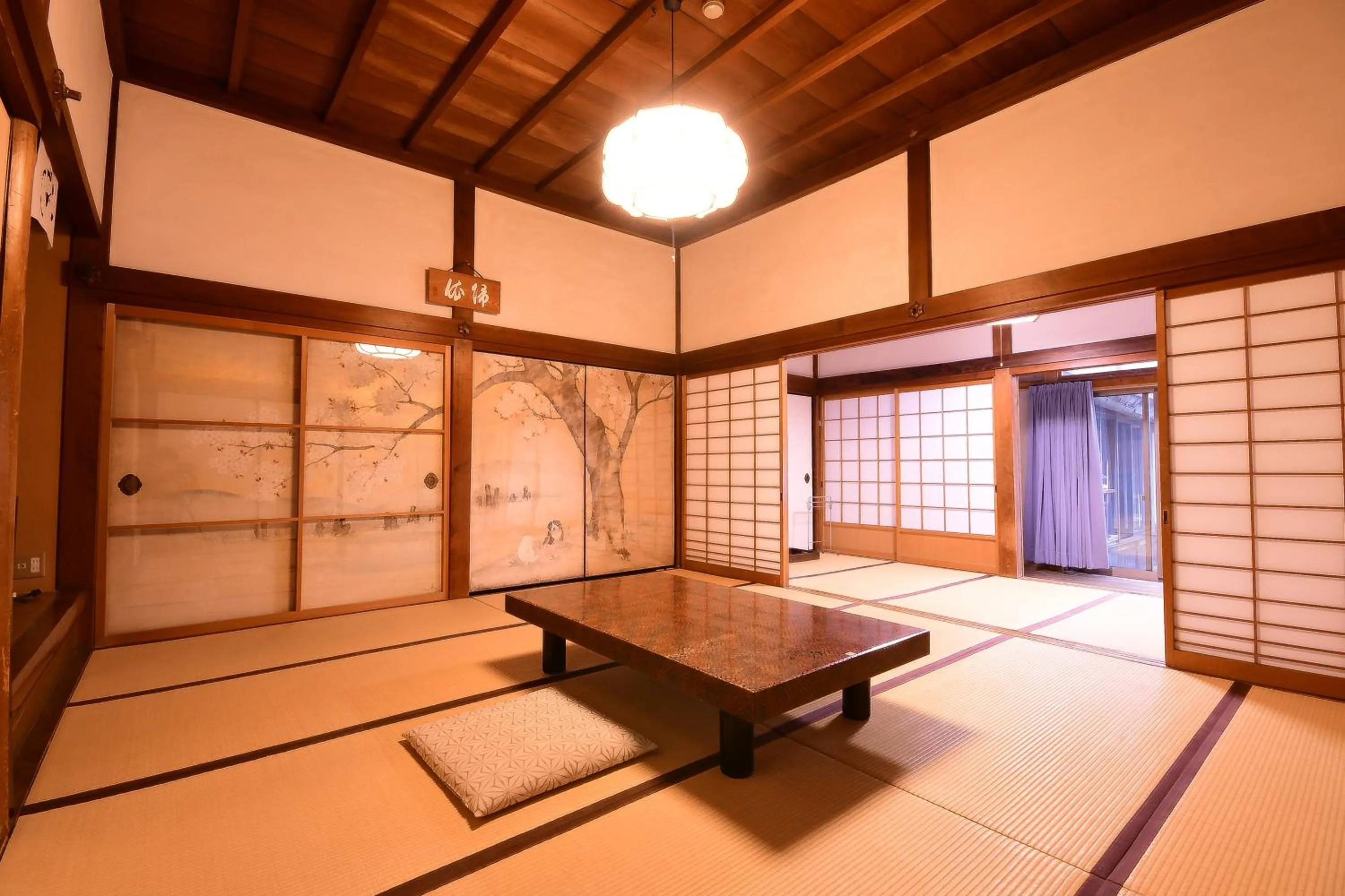 Photo of the whole room in Koyasan Shukubo Yochiin