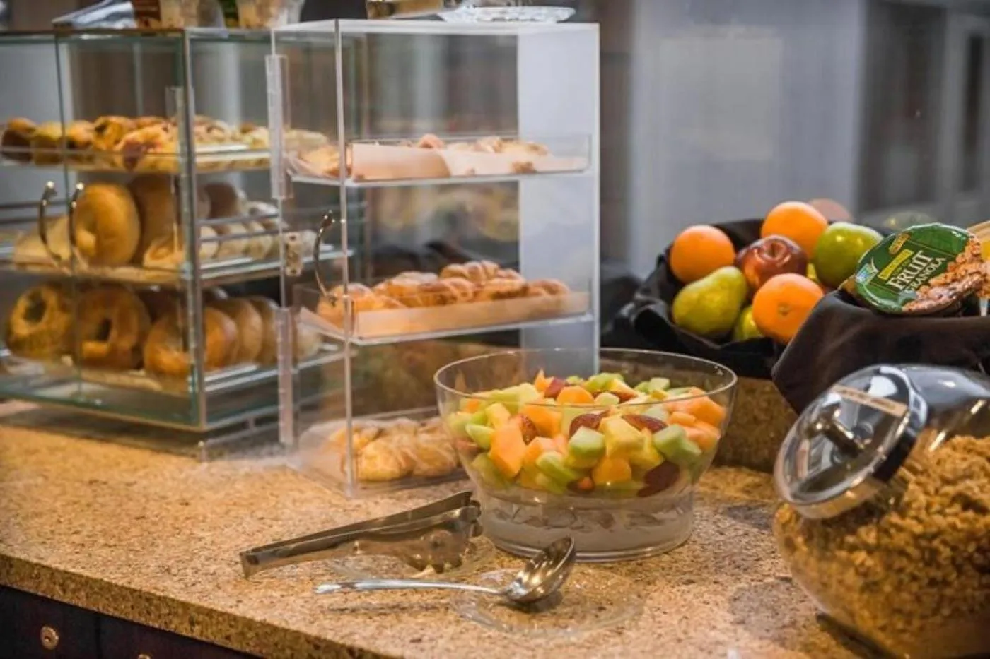 Breakfast in Heritage Hotel, Golf, Spa & Conference Center