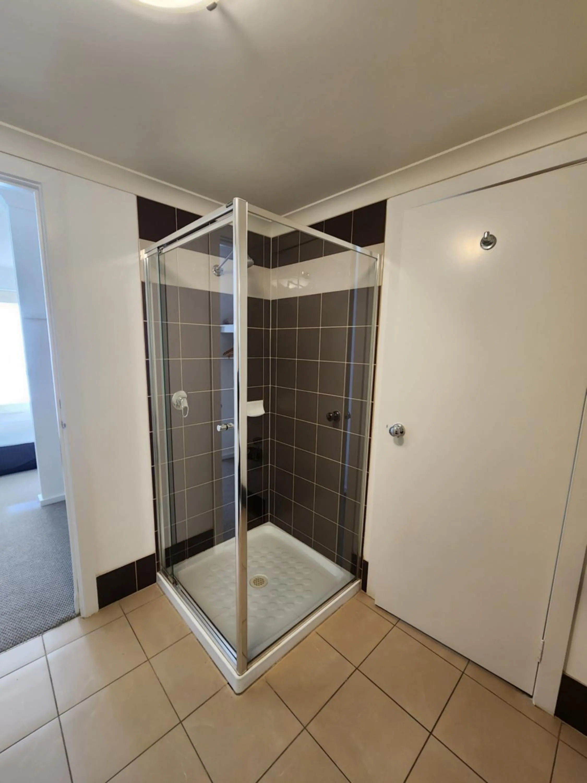 Oceanic on Thompson Apartments