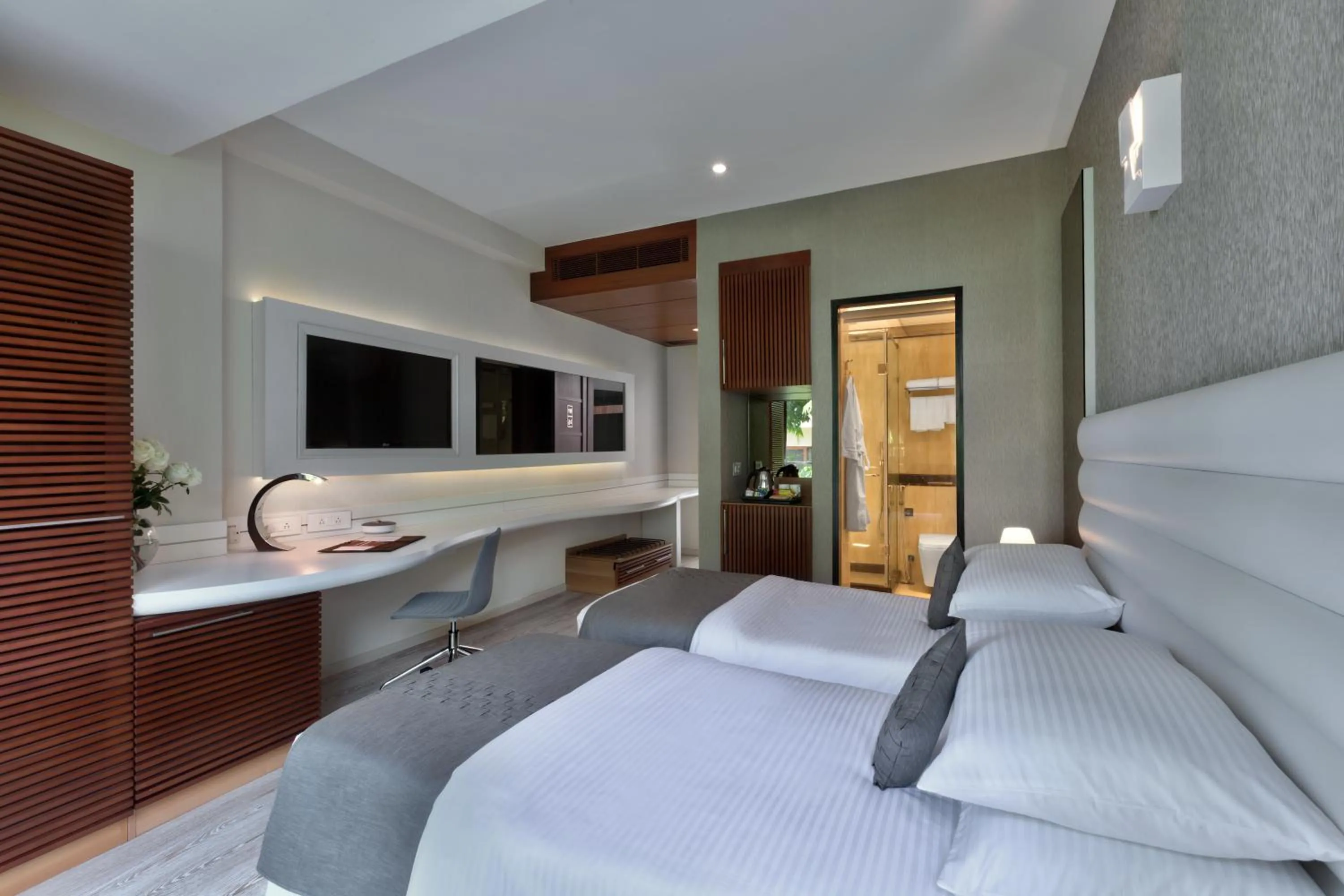 Photo of the whole room, Bed in The Atara Near Golf Course Road