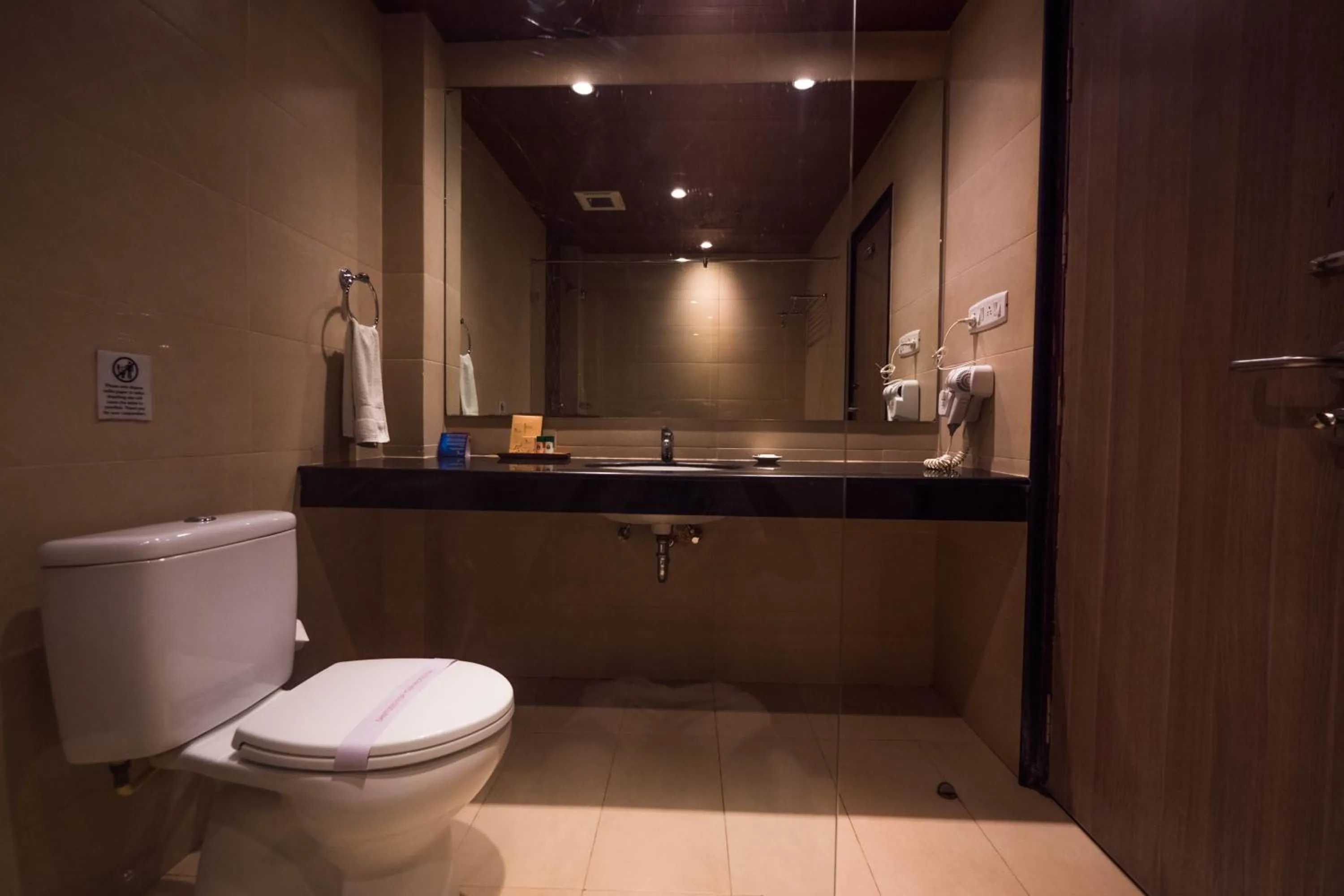 Bathroom in Sea Shell Neil