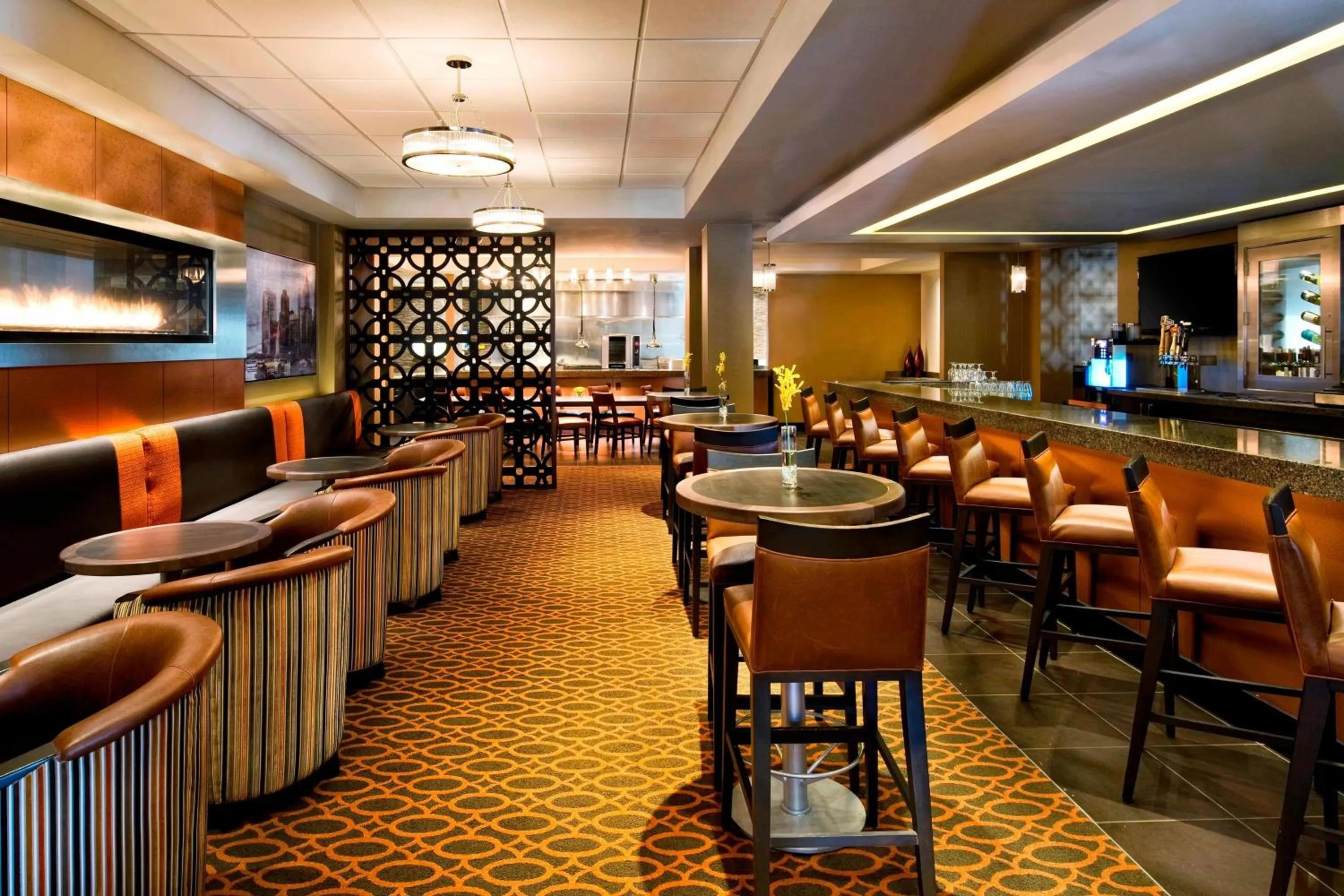 Restaurant/places to eat in Sheraton Framingham Hotel & Conference Center
