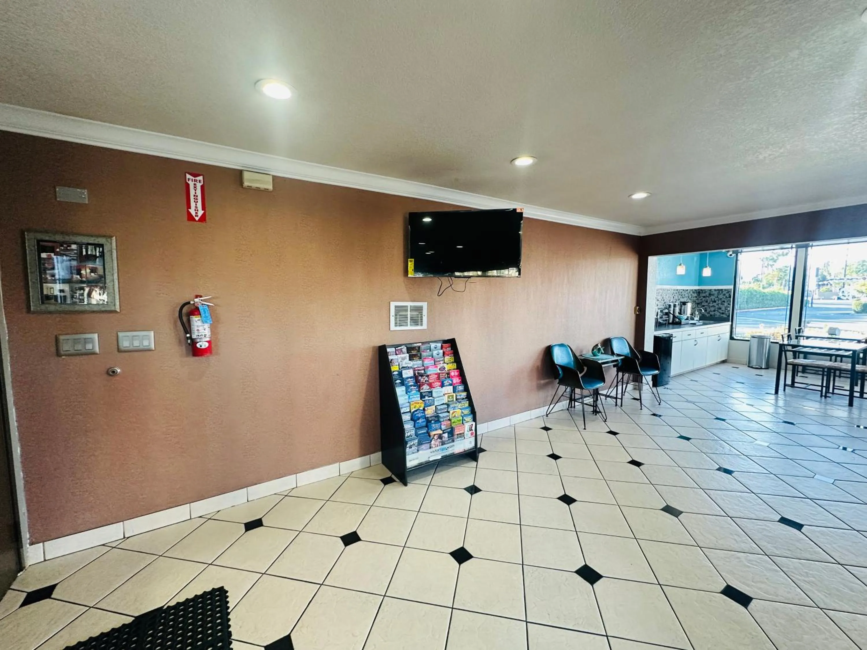 Property building in Casa Blanca Hotel - Orange