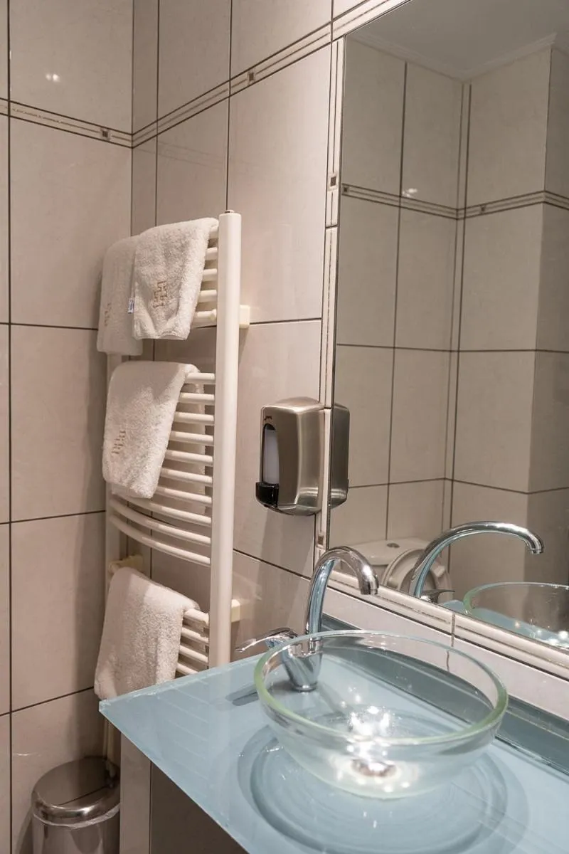 Bathroom in HOTEL HILL