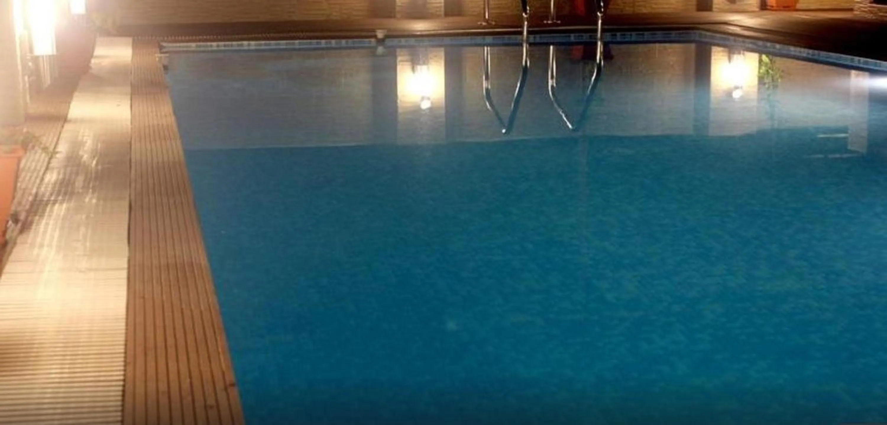 Swimming pool in Fort Abode