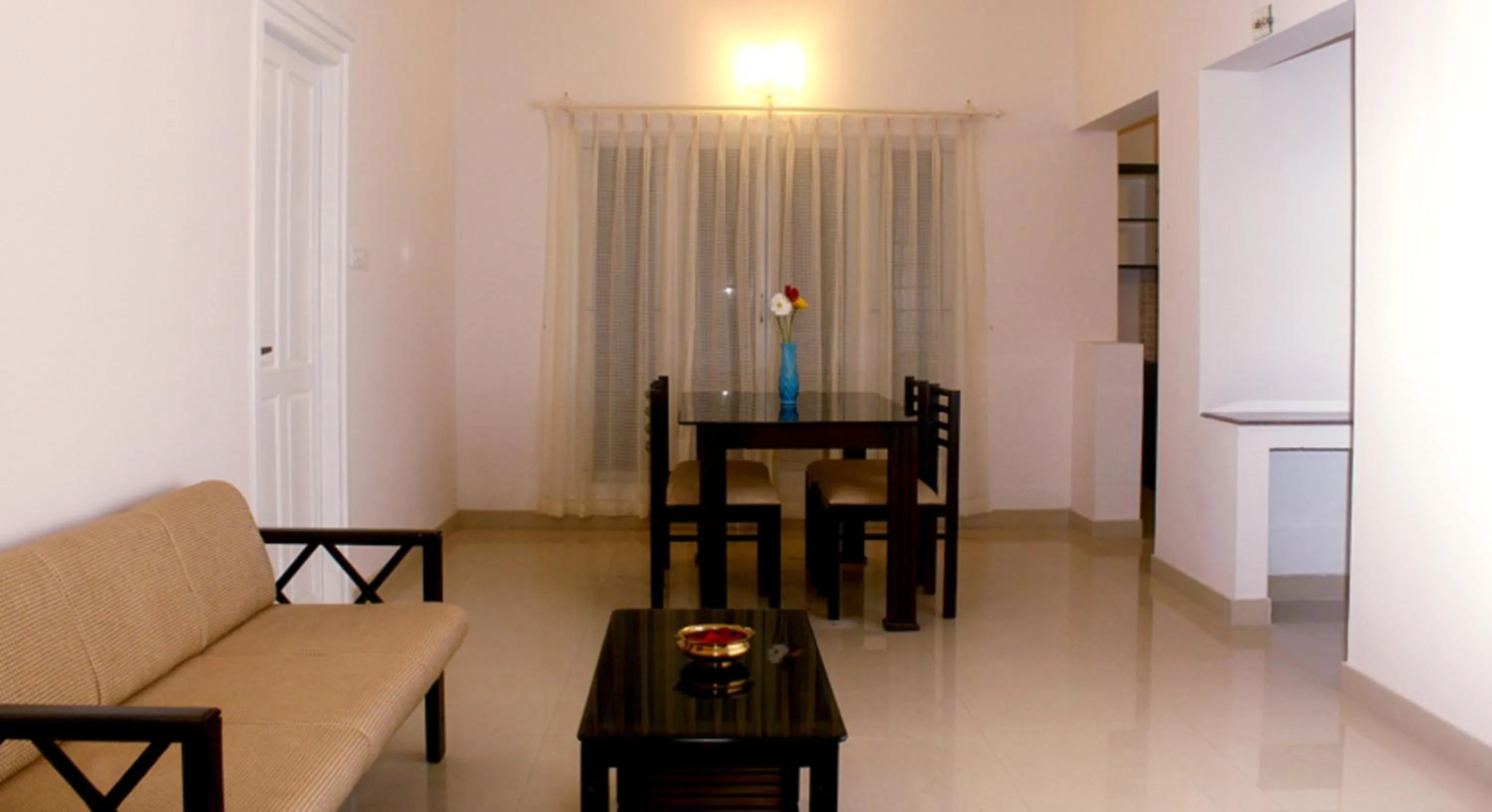 Dining area in Fort Abode