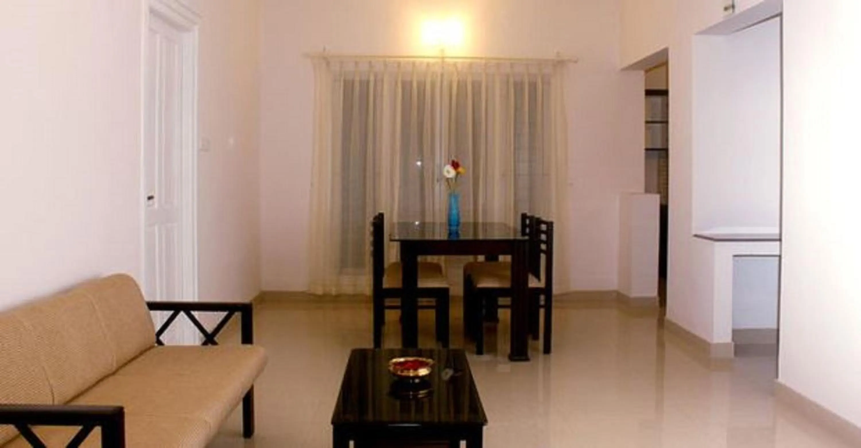 Dining area in Fort Abode