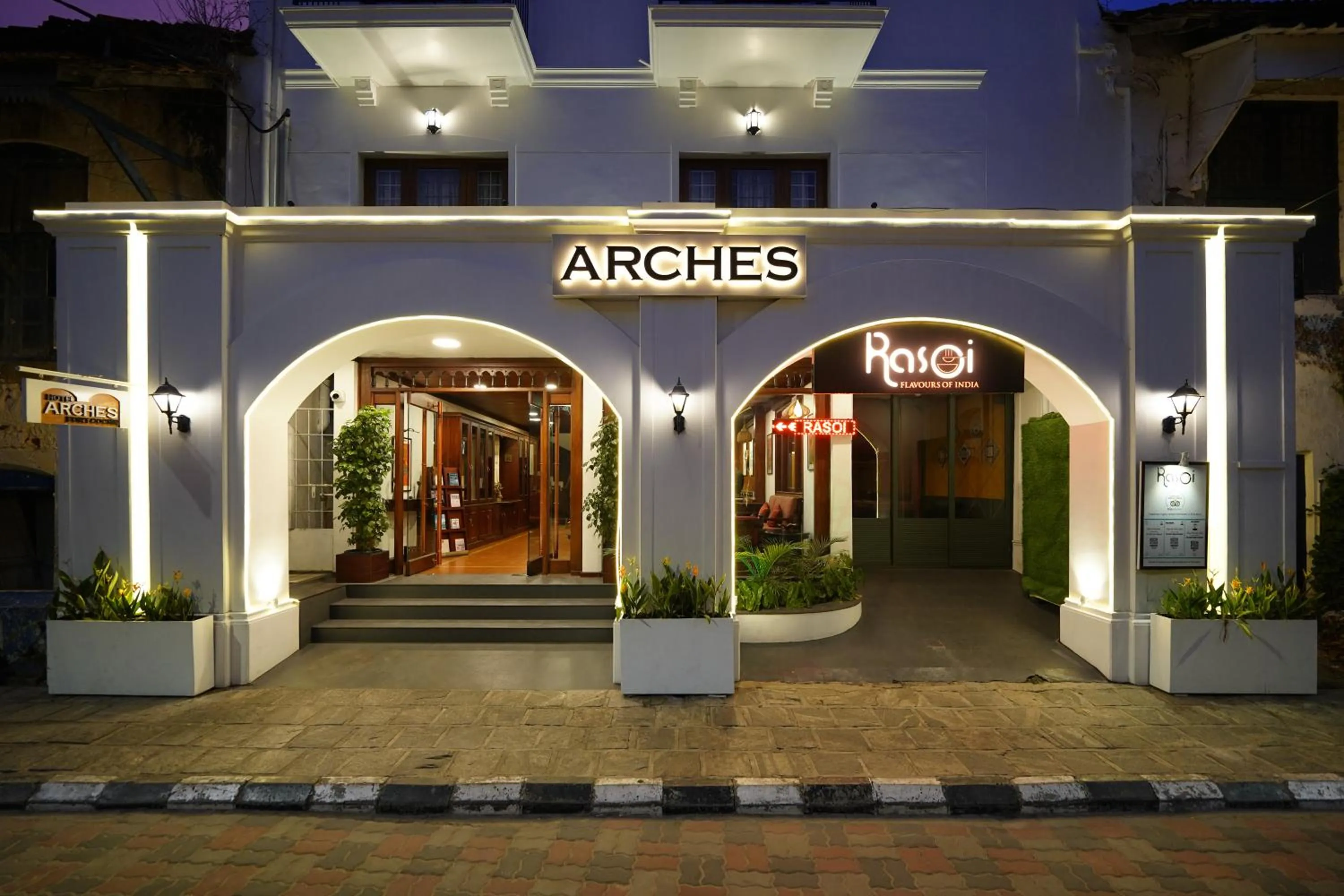 Facade/entrance in Hotel Arches