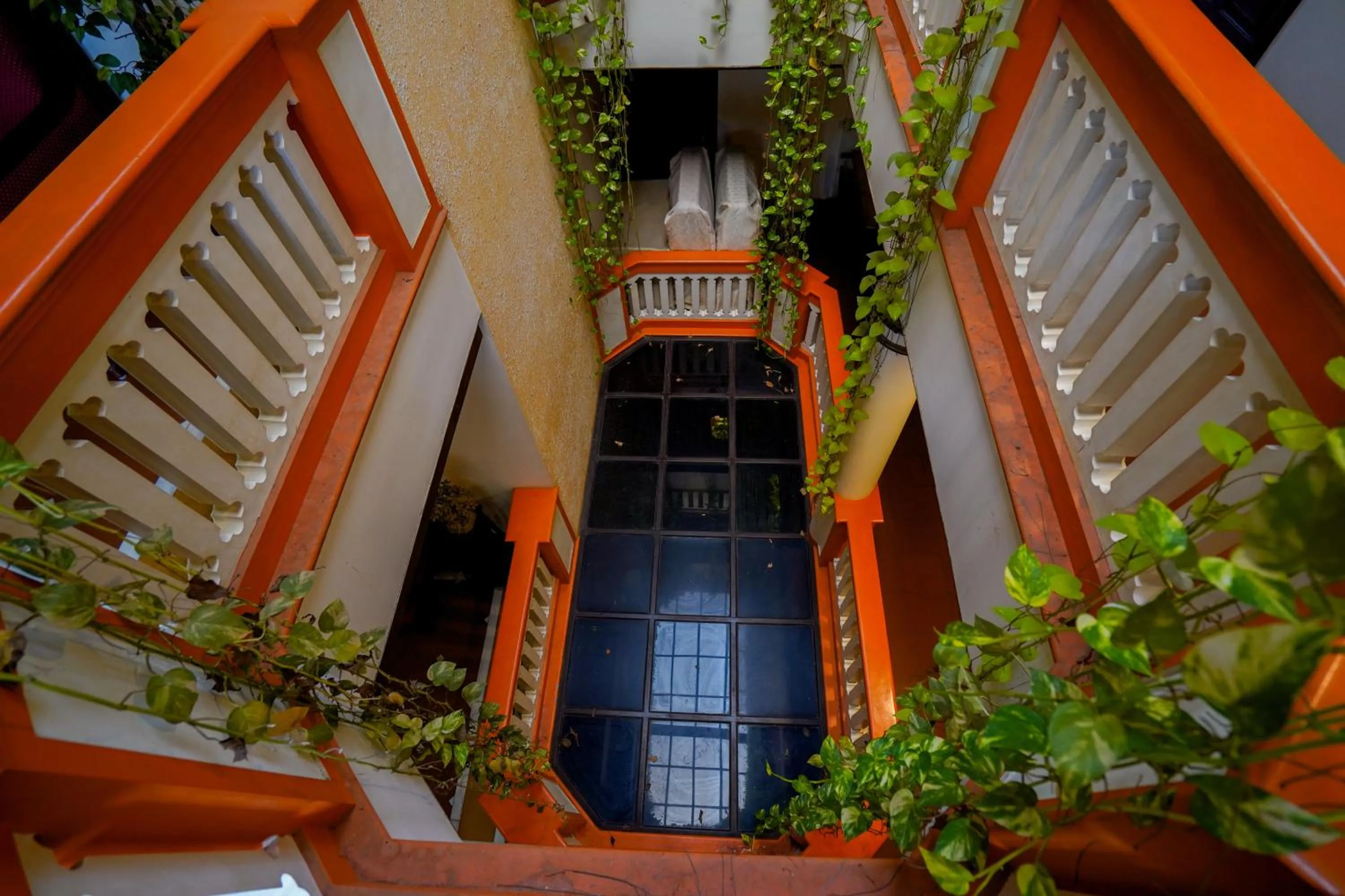 Facade/entrance in Hotel Arches