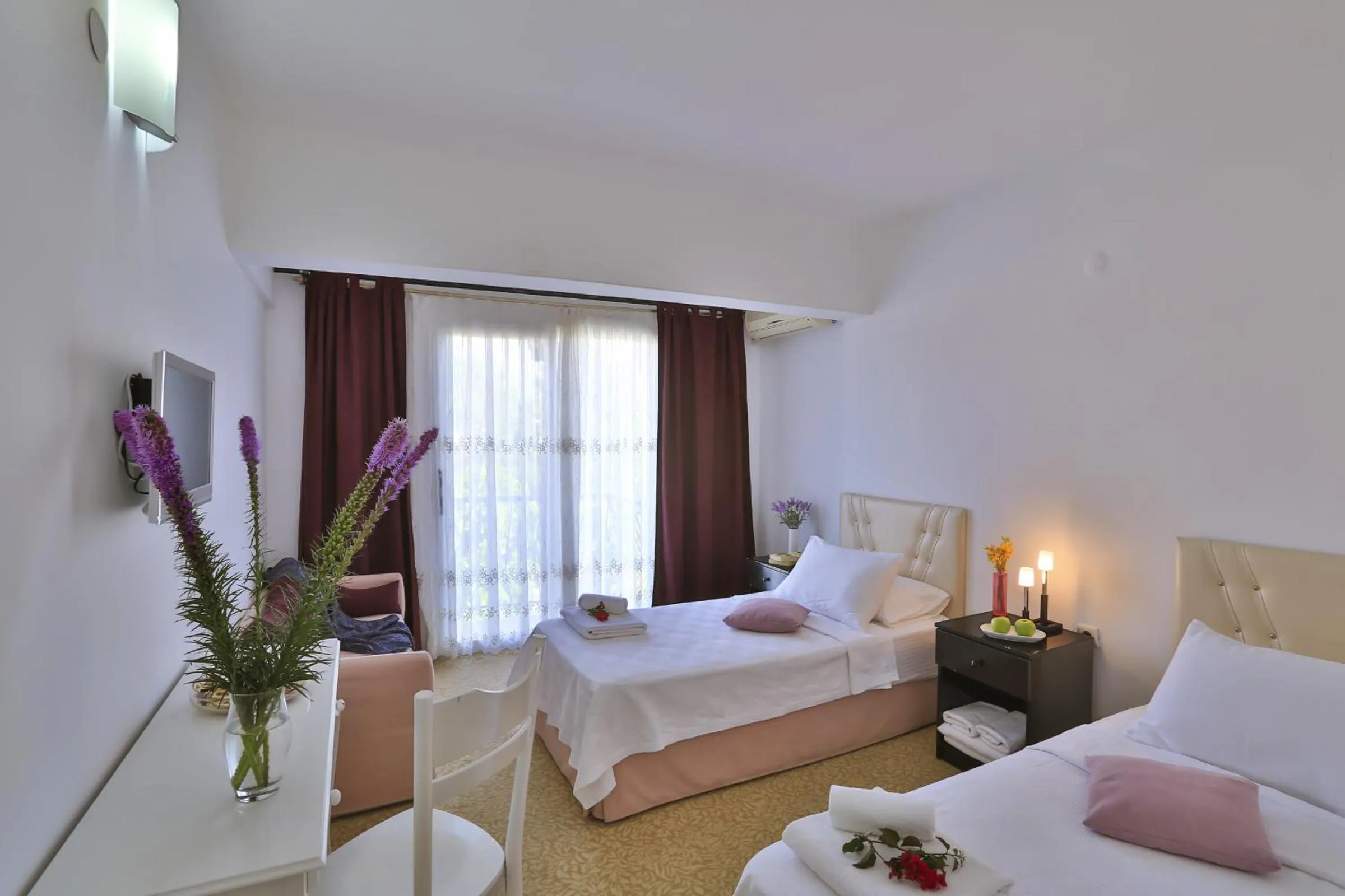 Bed in Kiraz Butik Hotel