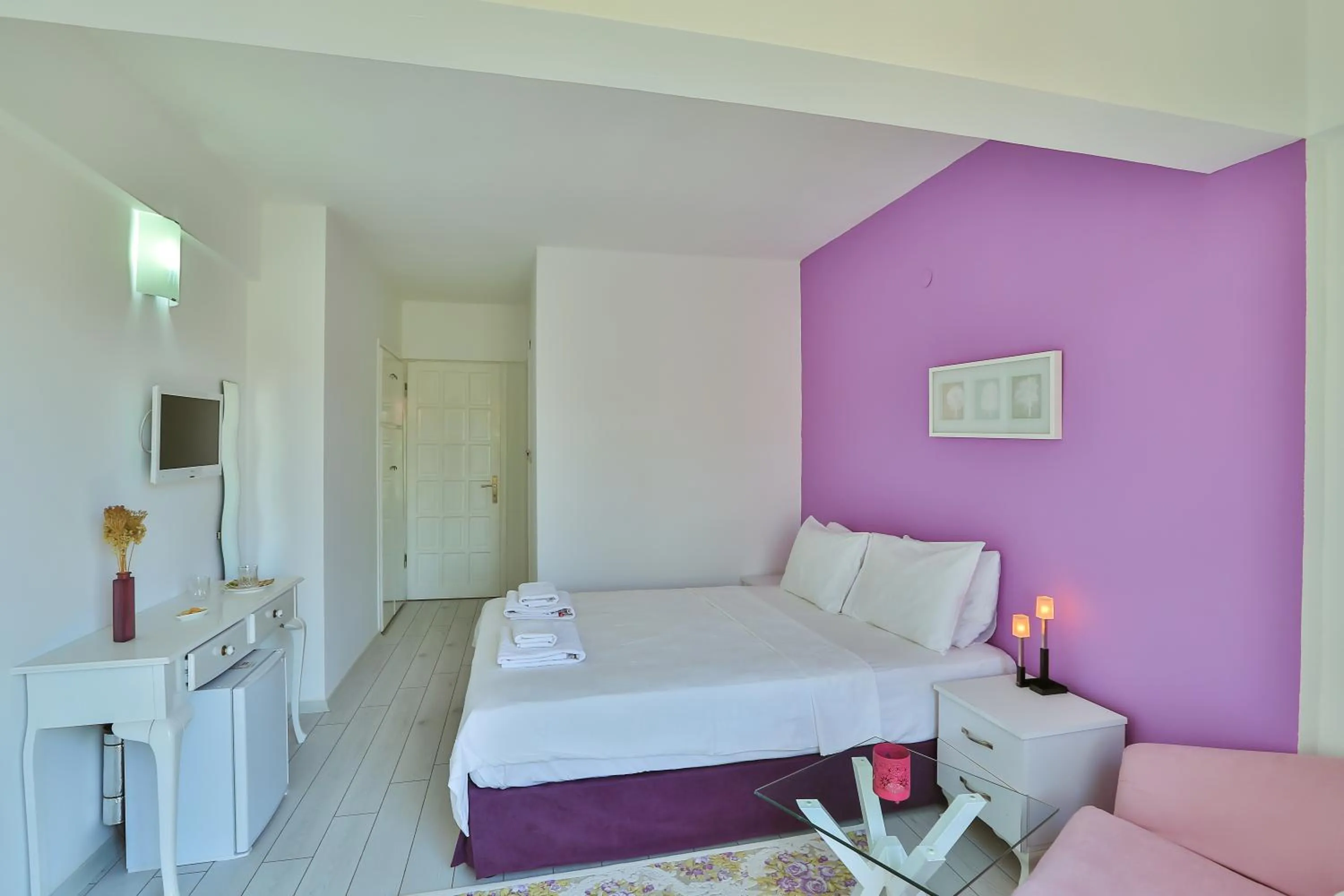 Photo of the whole room in Kiraz Butik Hotel