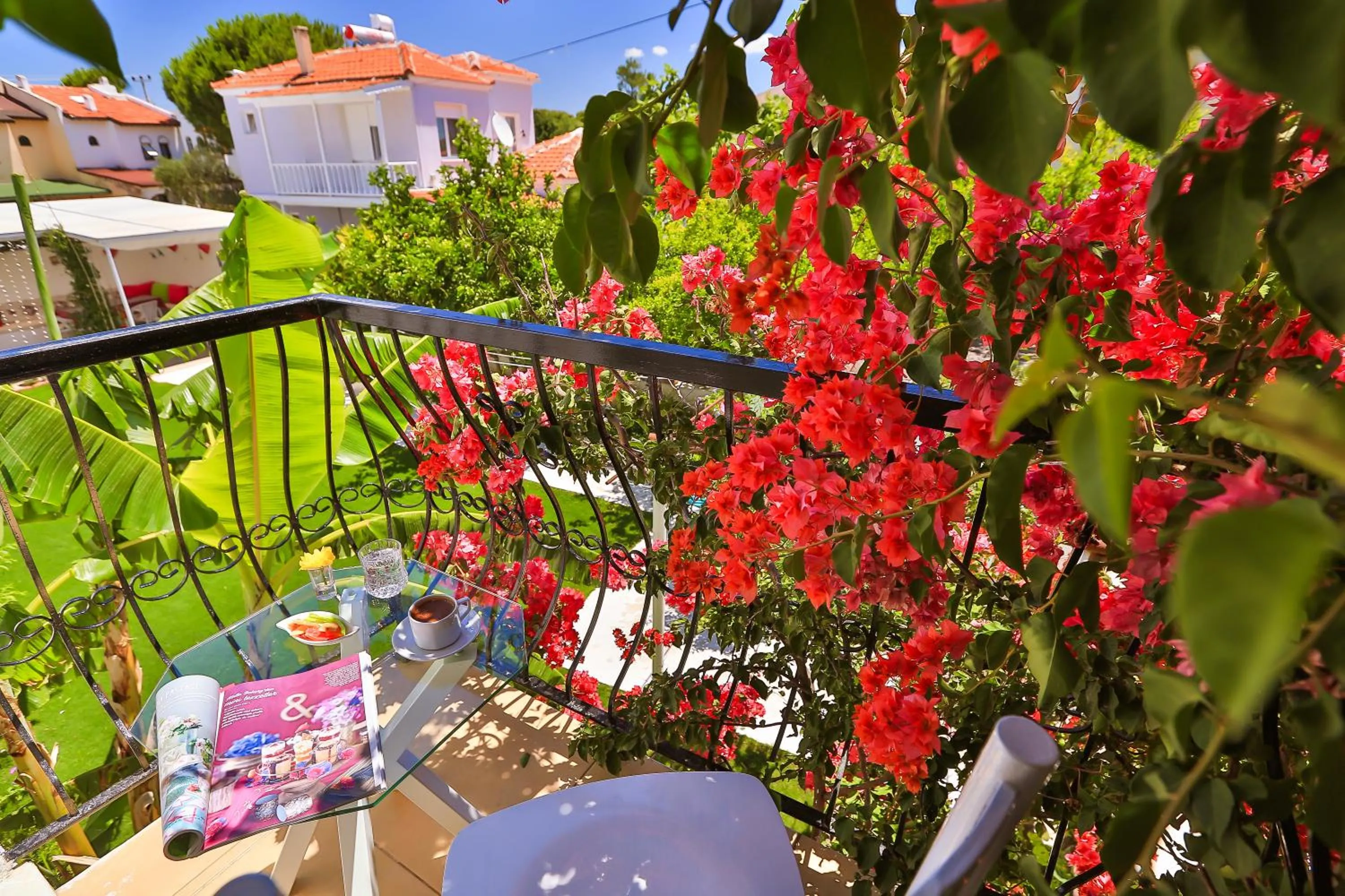 Spring in Kiraz Butik Hotel