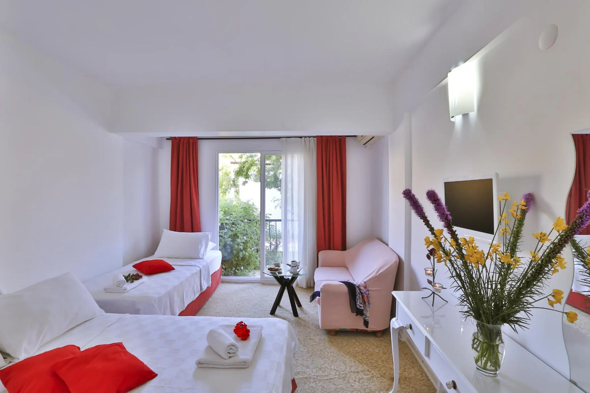 Photo of the whole room in Kiraz Butik Hotel