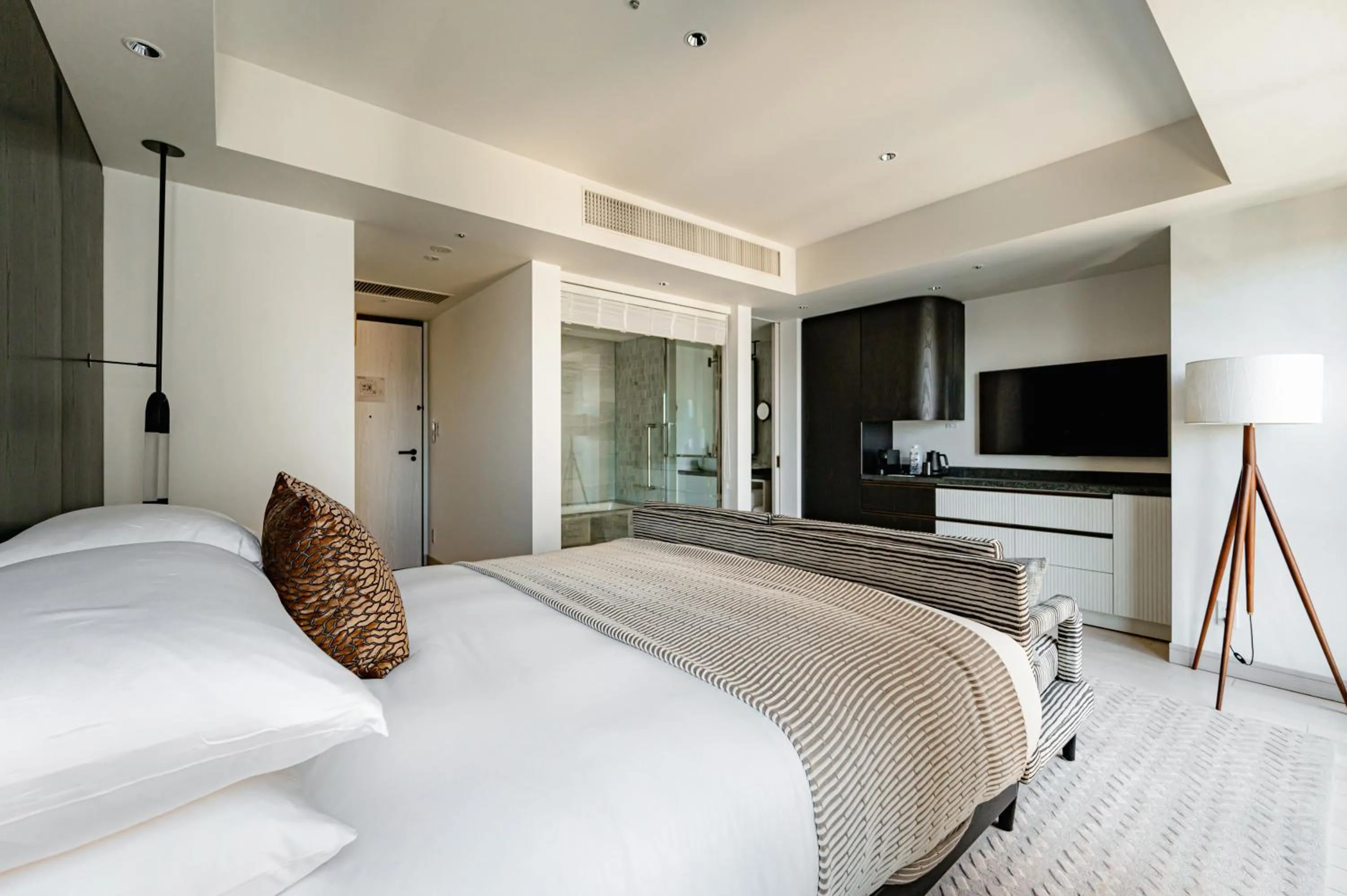 Photo of the whole room, Bed in Kimpton Shinjuku Tokyo by IHG