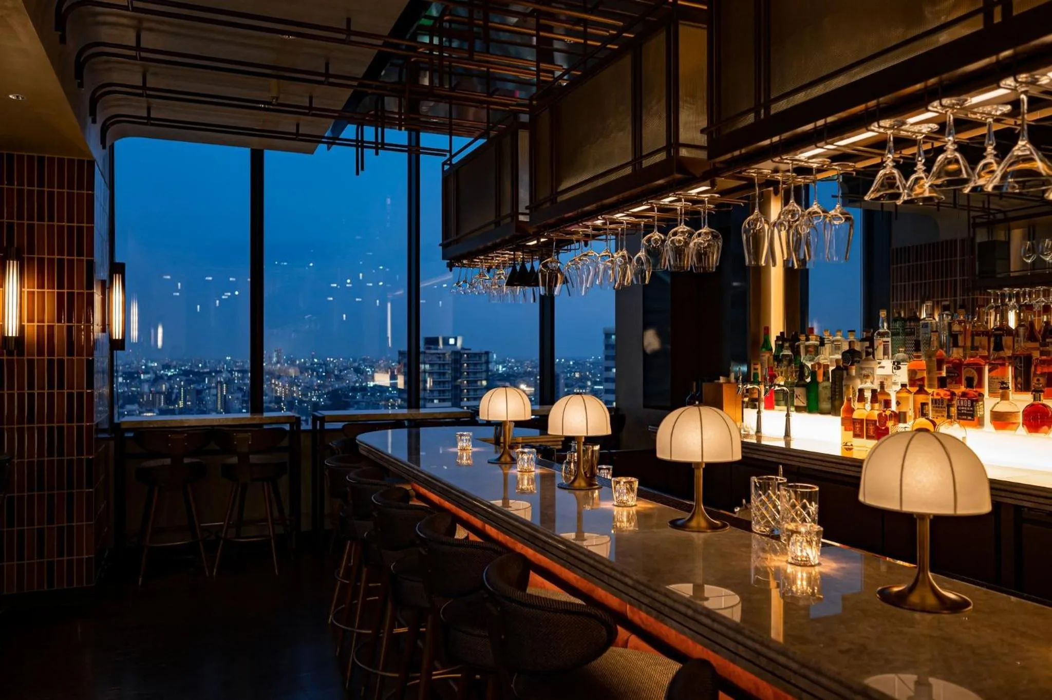 Lounge or bar in Kimpton Shinjuku Tokyo by IHG