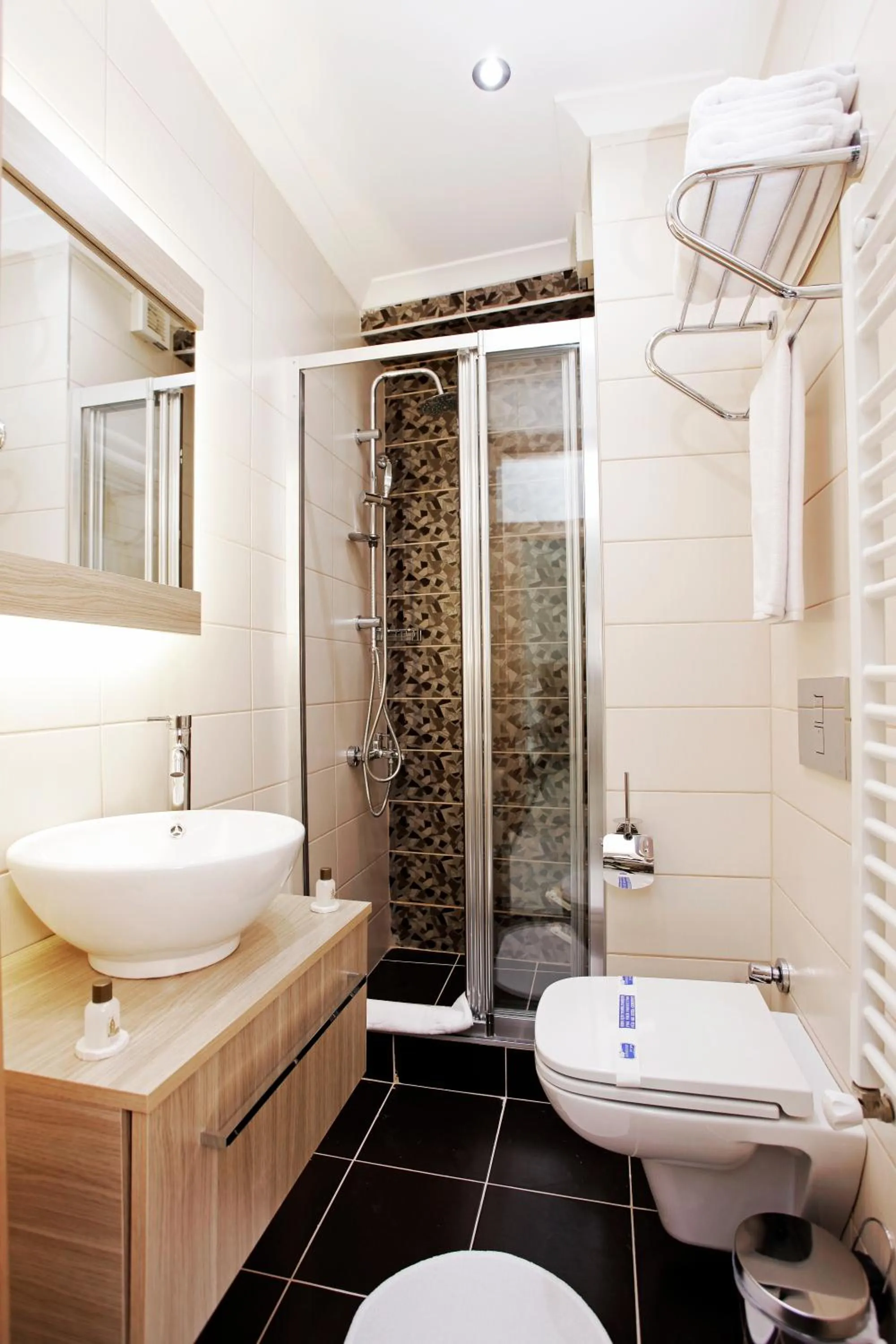 Bathroom in Kavalalı Suites