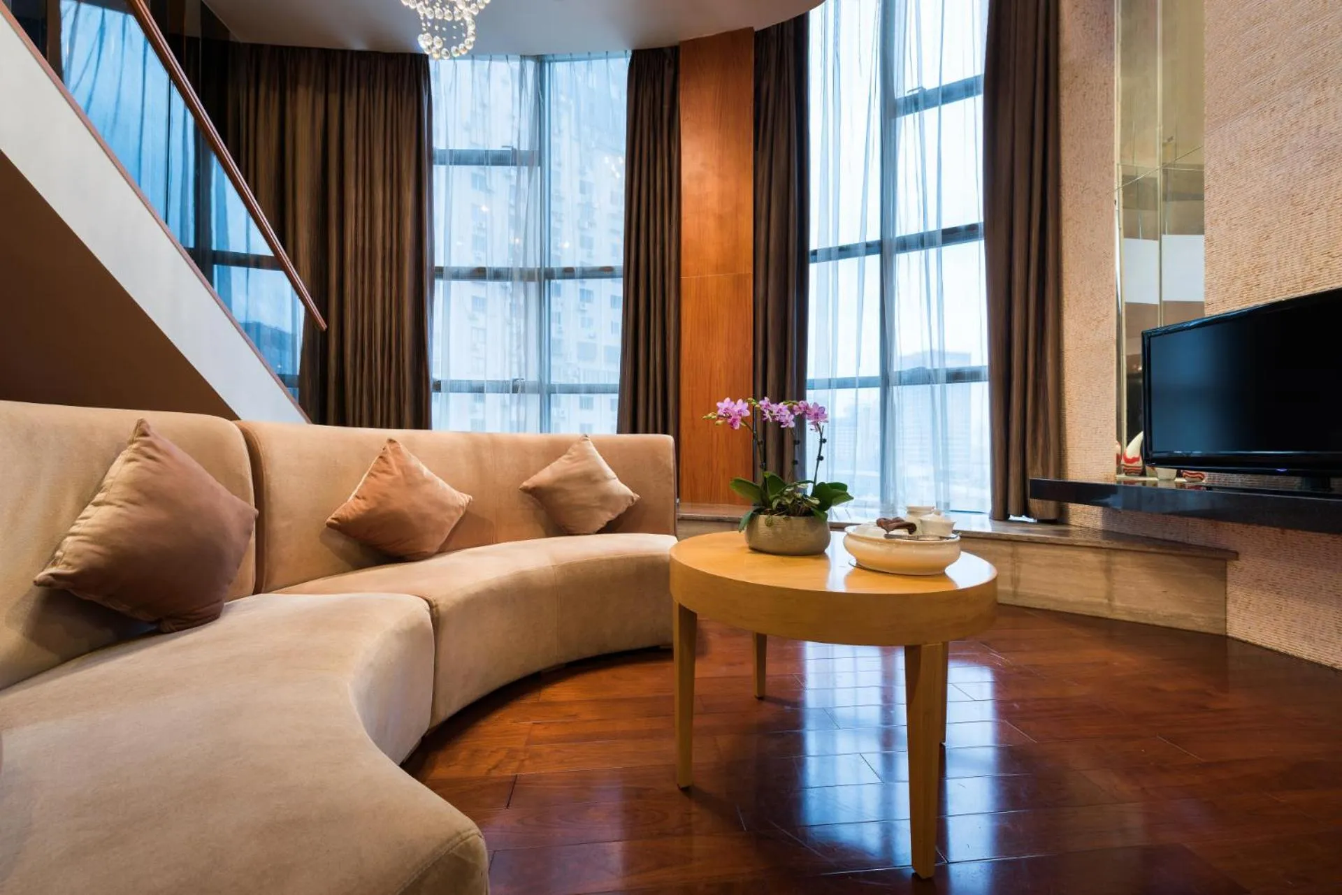 Living room in Grand Mercure Xiamen Downtown-Free Welcome Fruit & Metro Station