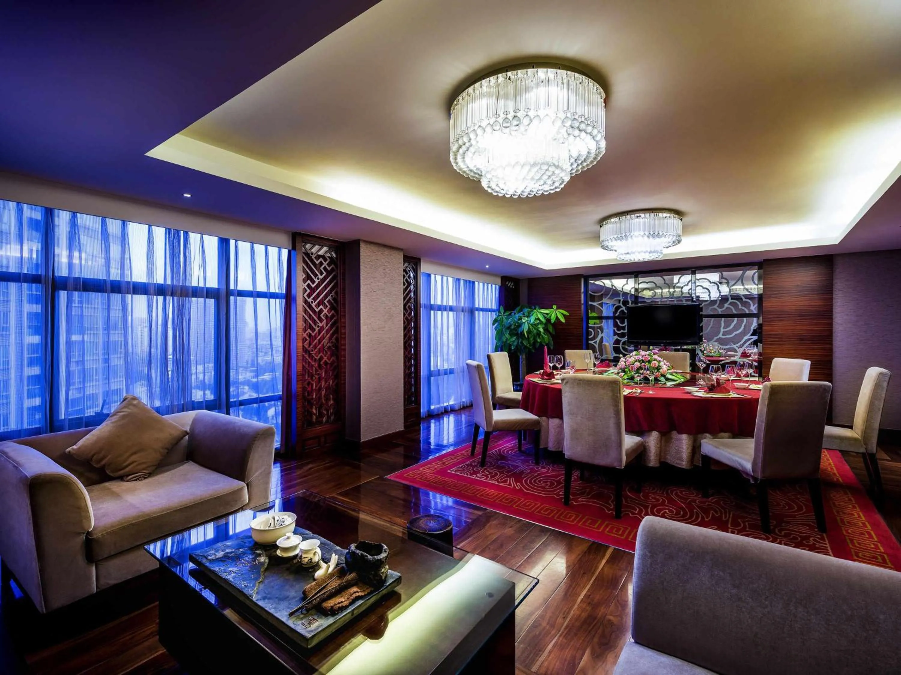 Restaurant/places to eat in Grand Mercure Xiamen Downtown-Free Welcome Fruit & Metro Station