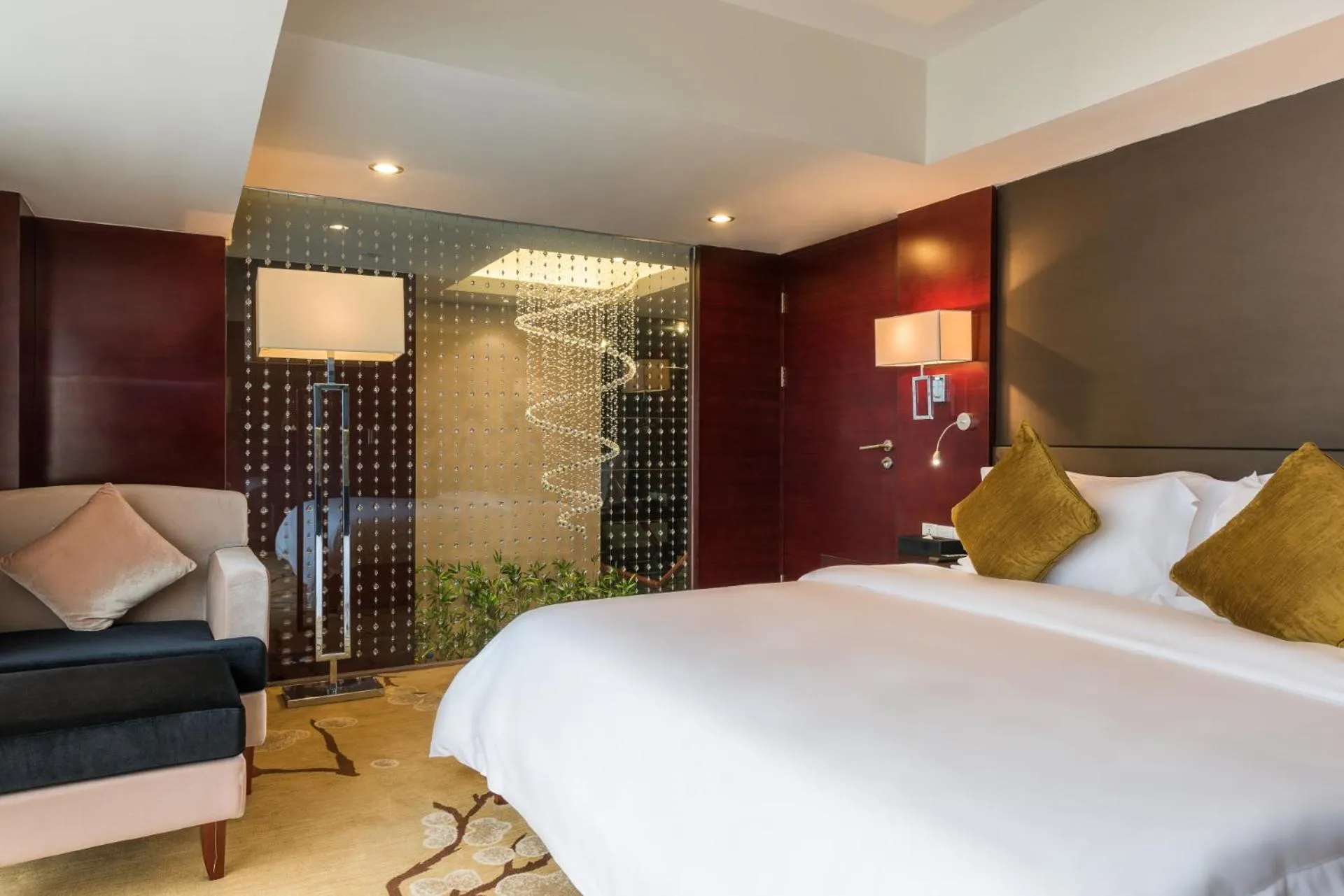 Bedroom, Bed in Grand Mercure Xiamen Downtown-Free Welcome Fruit & Metro Station