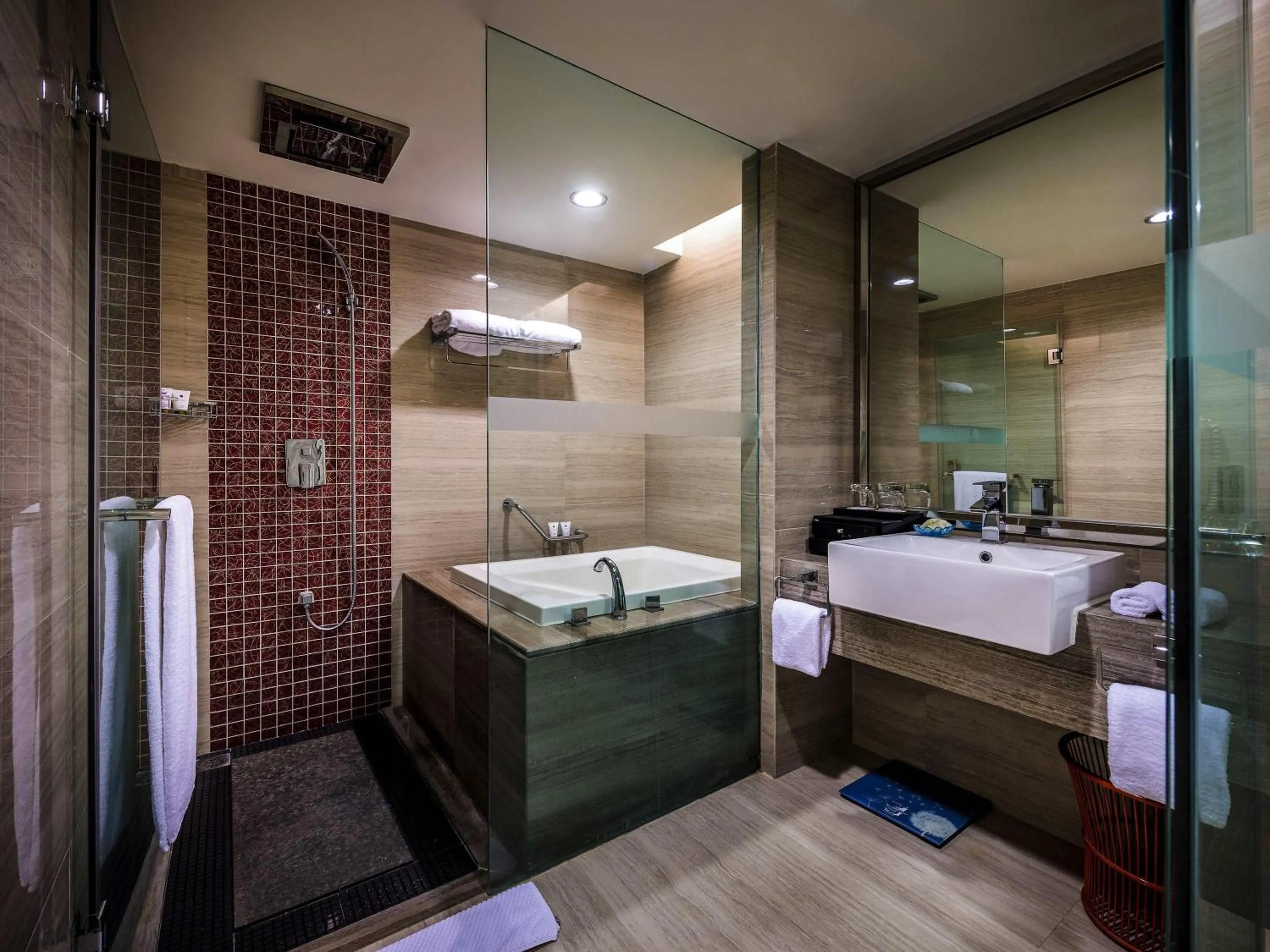 Bedroom in Grand Mercure Xiamen Downtown-Free Welcome Fruit & Metro Station