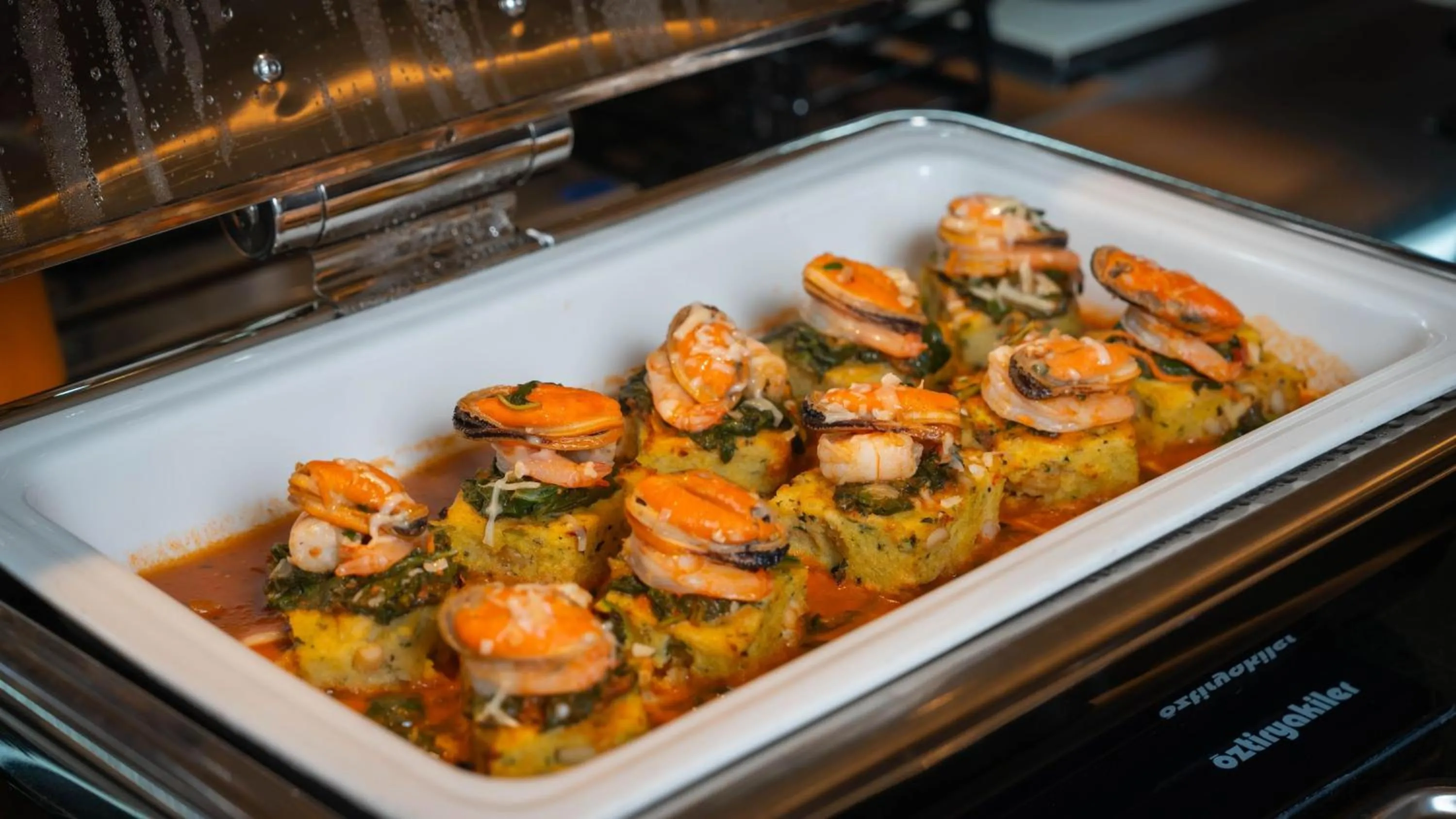 Restaurant/places to eat in voco Makkah an IHG Hotel