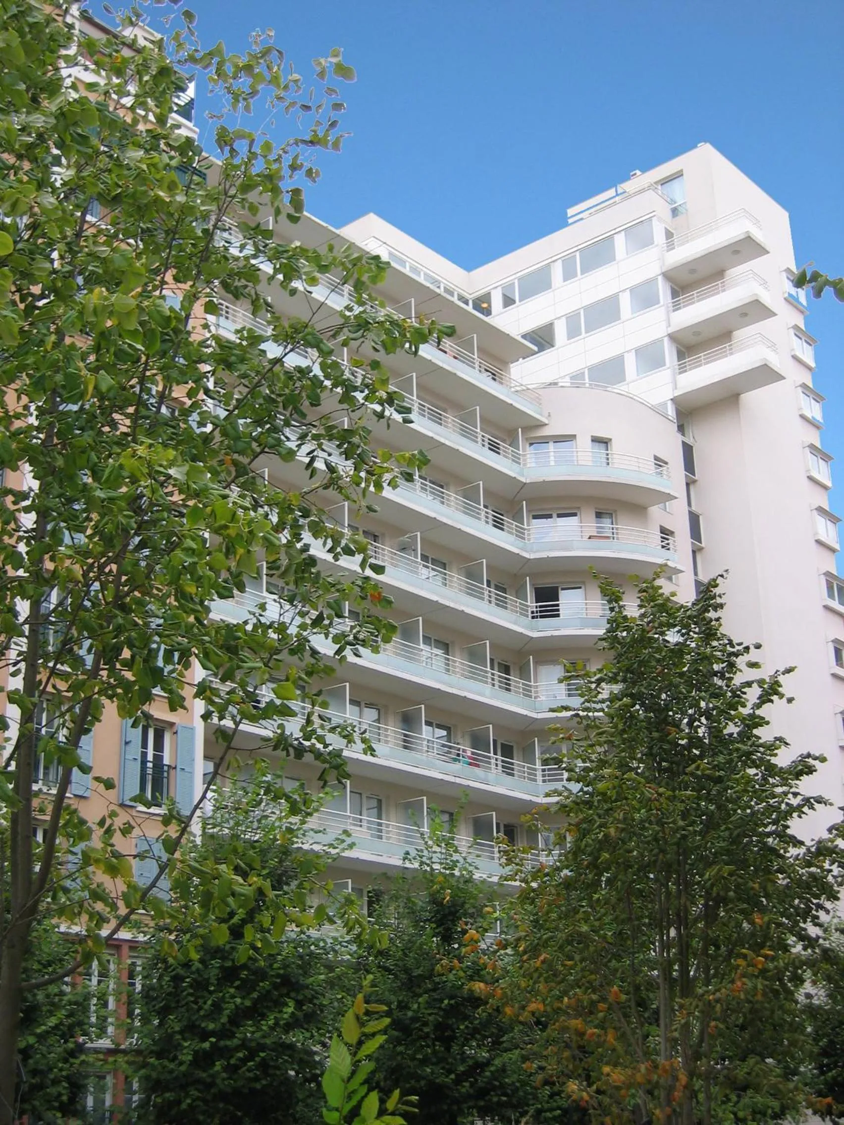 Facade/entrance in Séjours & Affaires Courbevoie Grande Arche