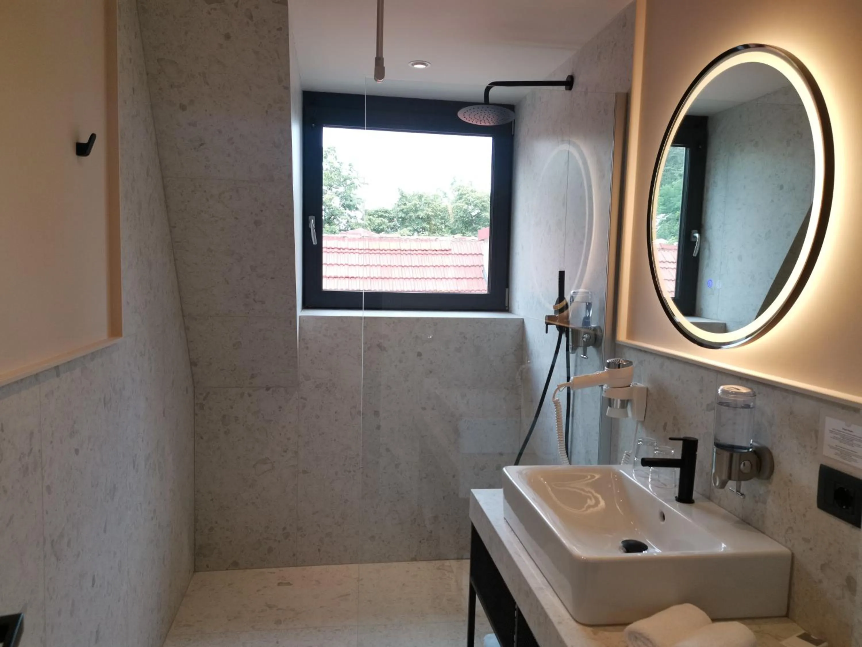 Shower in Atlas Aparthotel