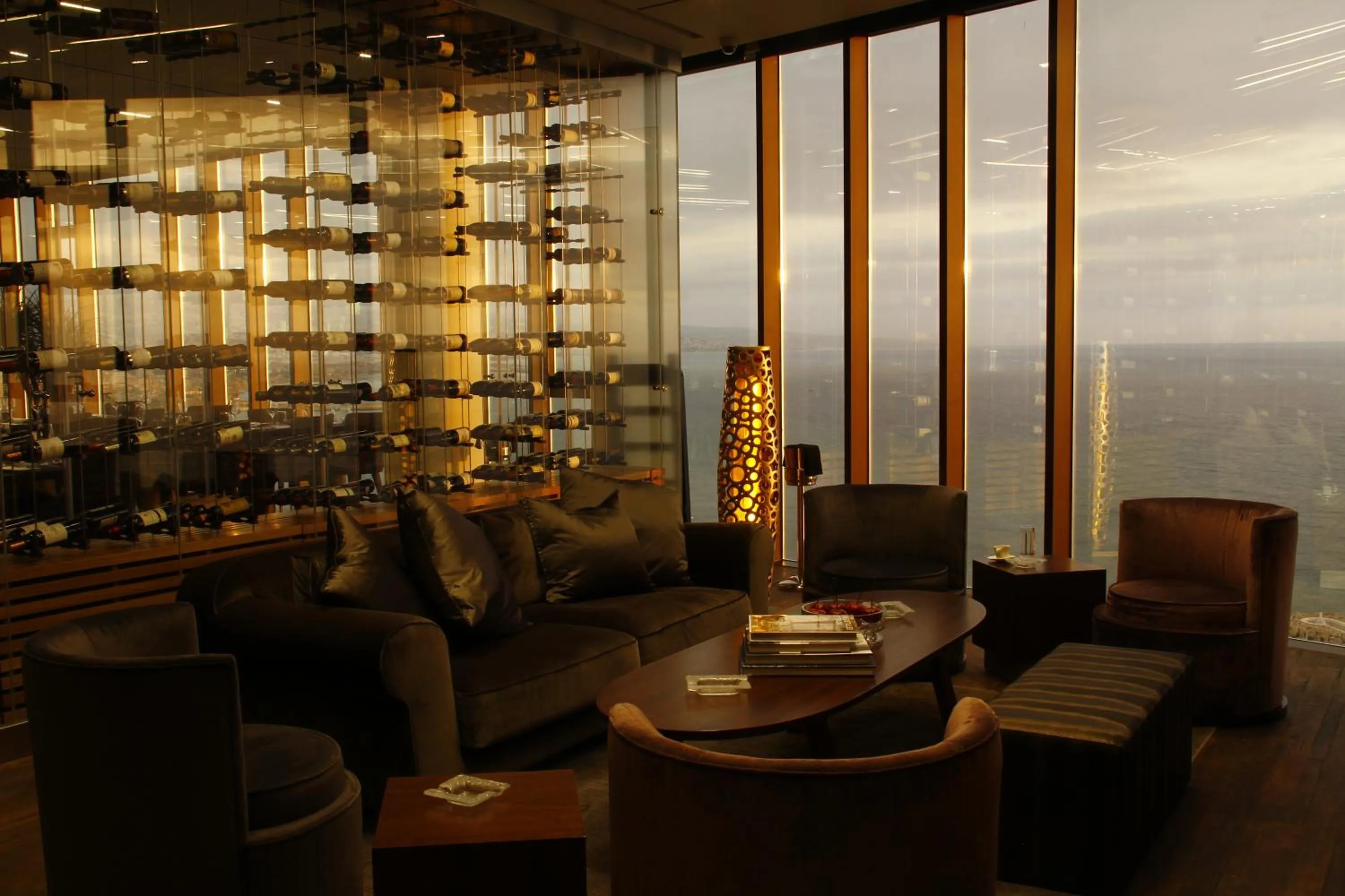 Lounge or bar in Lancaster Plaza Beirut