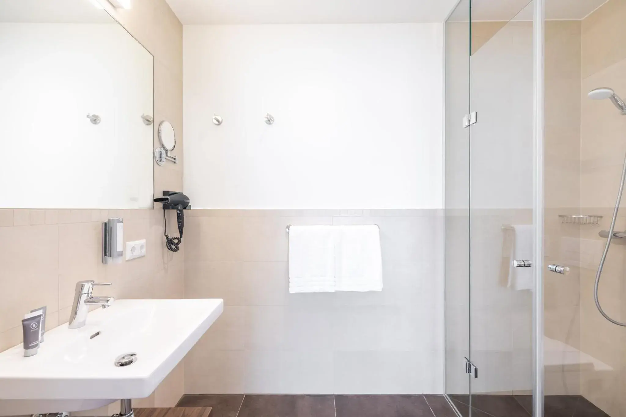 Queen Suite in Garner Hotel Klagenfurt - Moser Verdino by IHG Queen Suite in Garner Hotel Klagenfurt - Moser Verdino by IHG