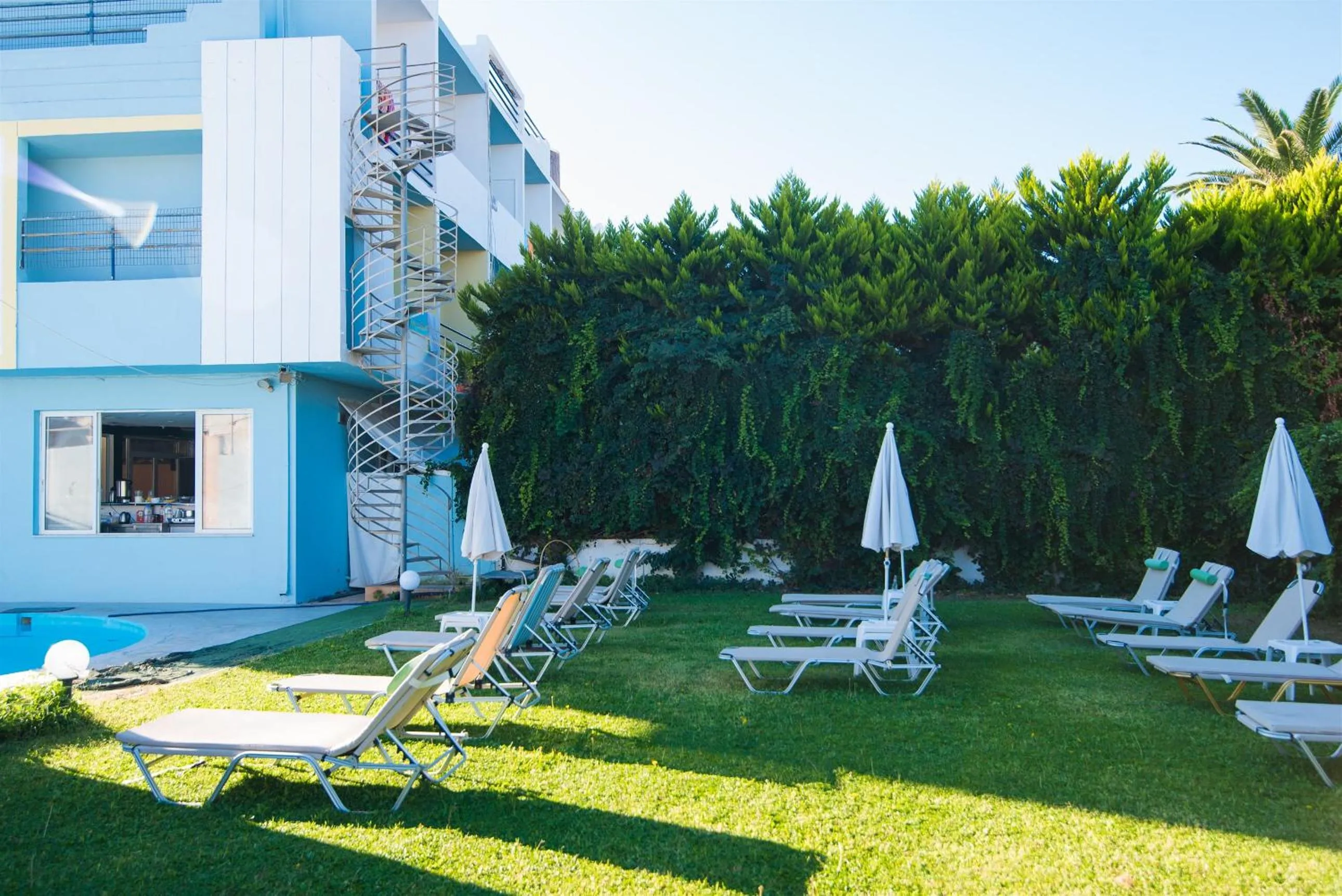 Swimming pool in Minoa Hotel
