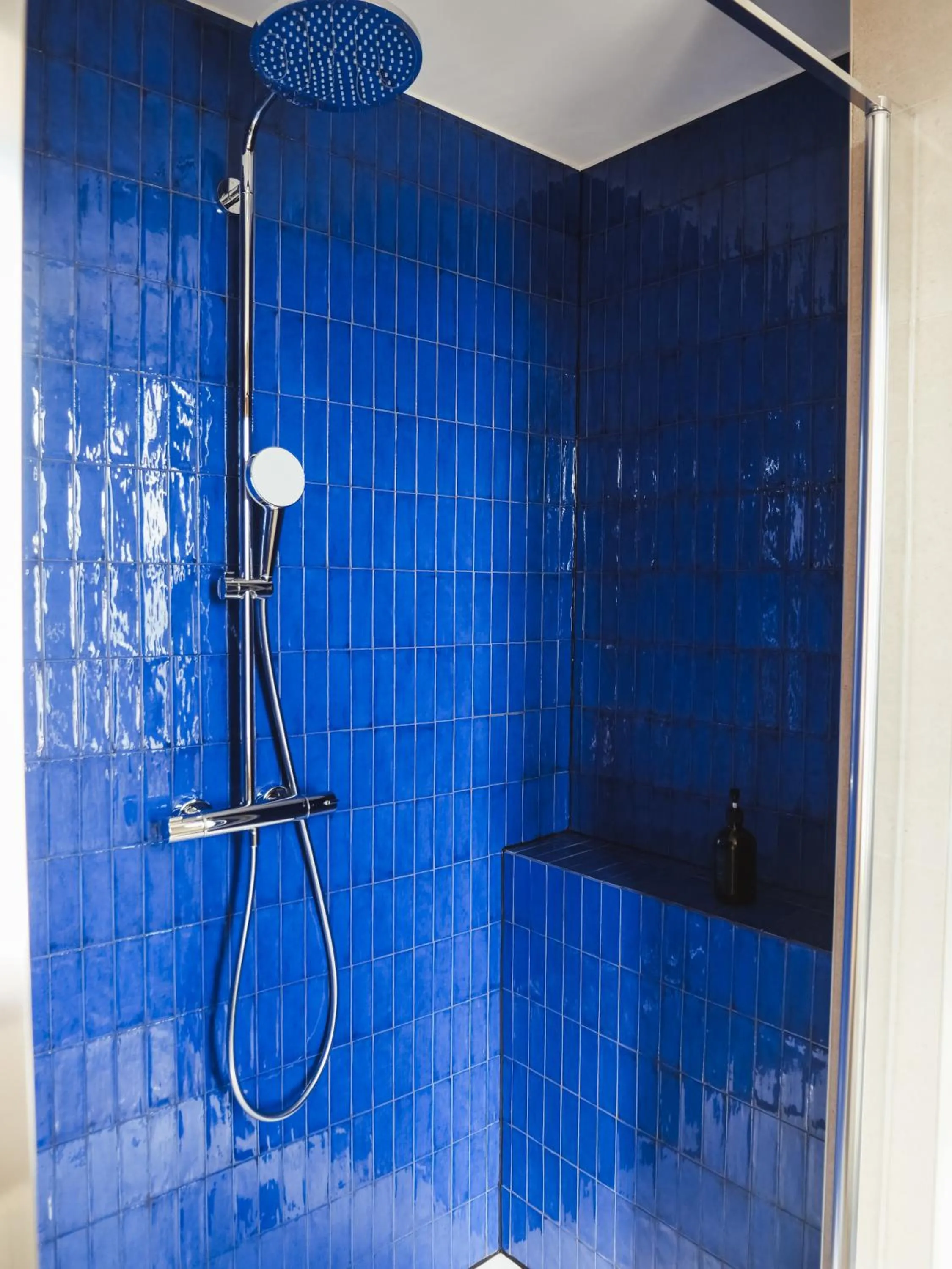 Shower in Hotel des Eaux