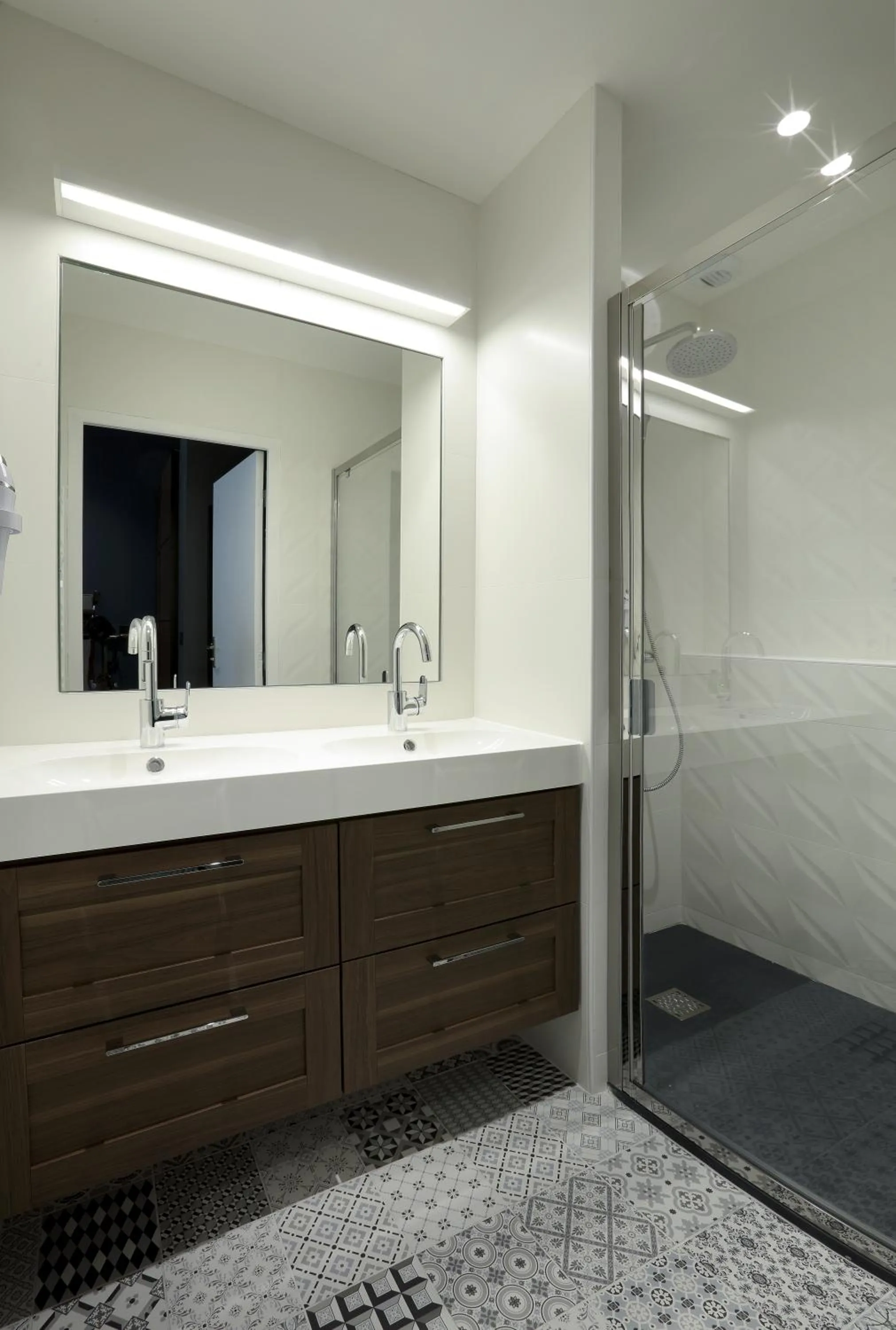 Shower in Hotel des Eaux