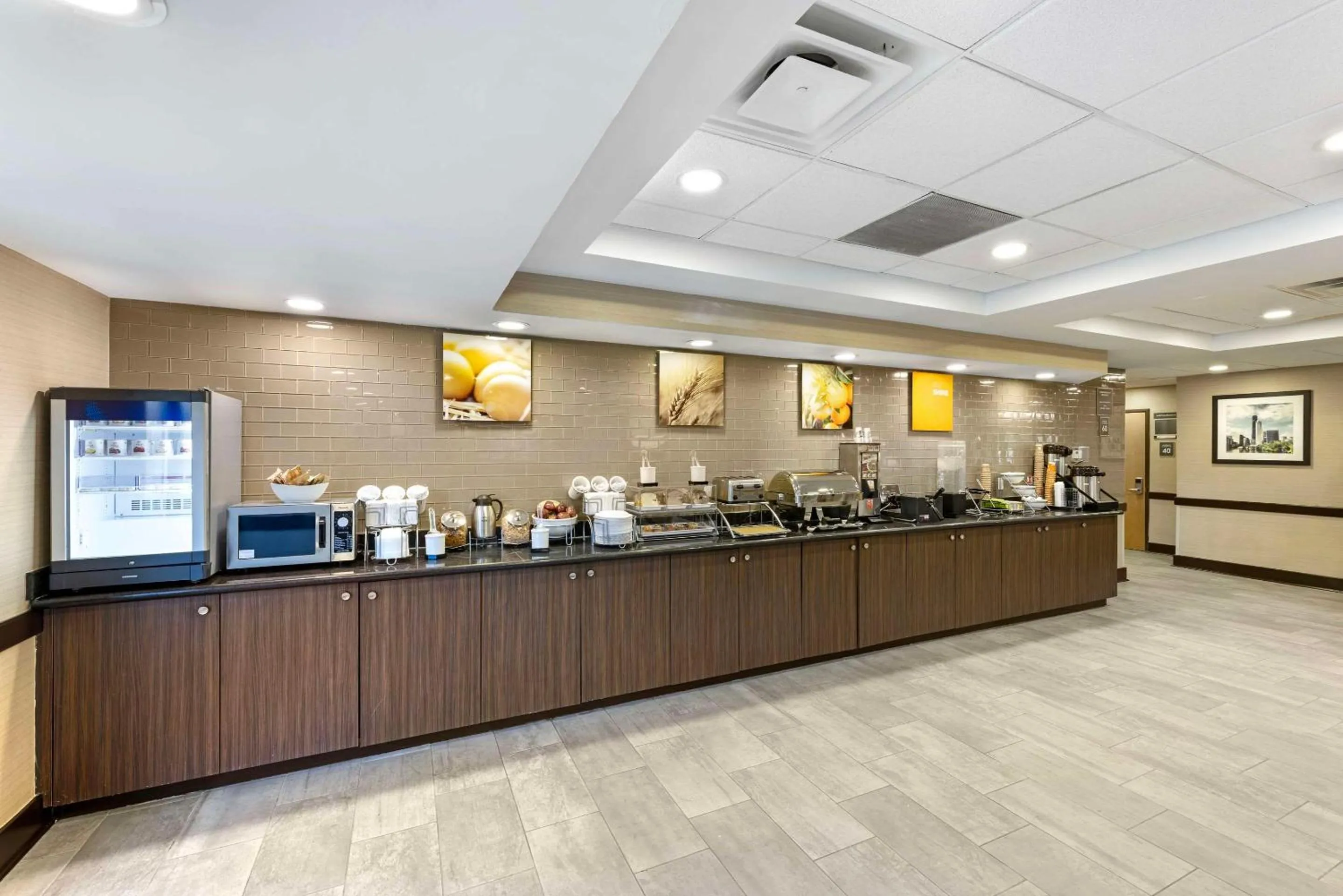 Breakfast in Wingate by Wyndham - Arlington Heights