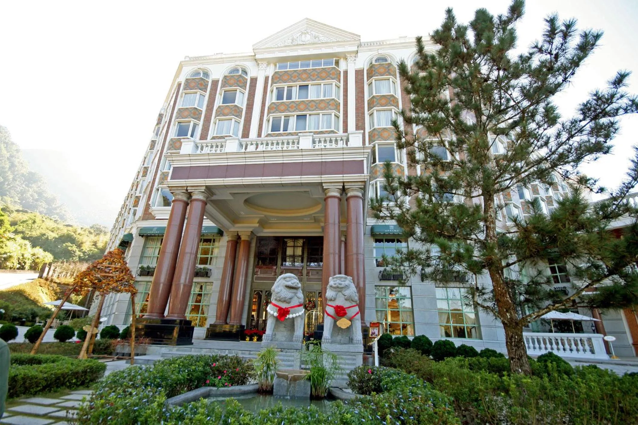 Property building in Le Midi Hotel Chitou