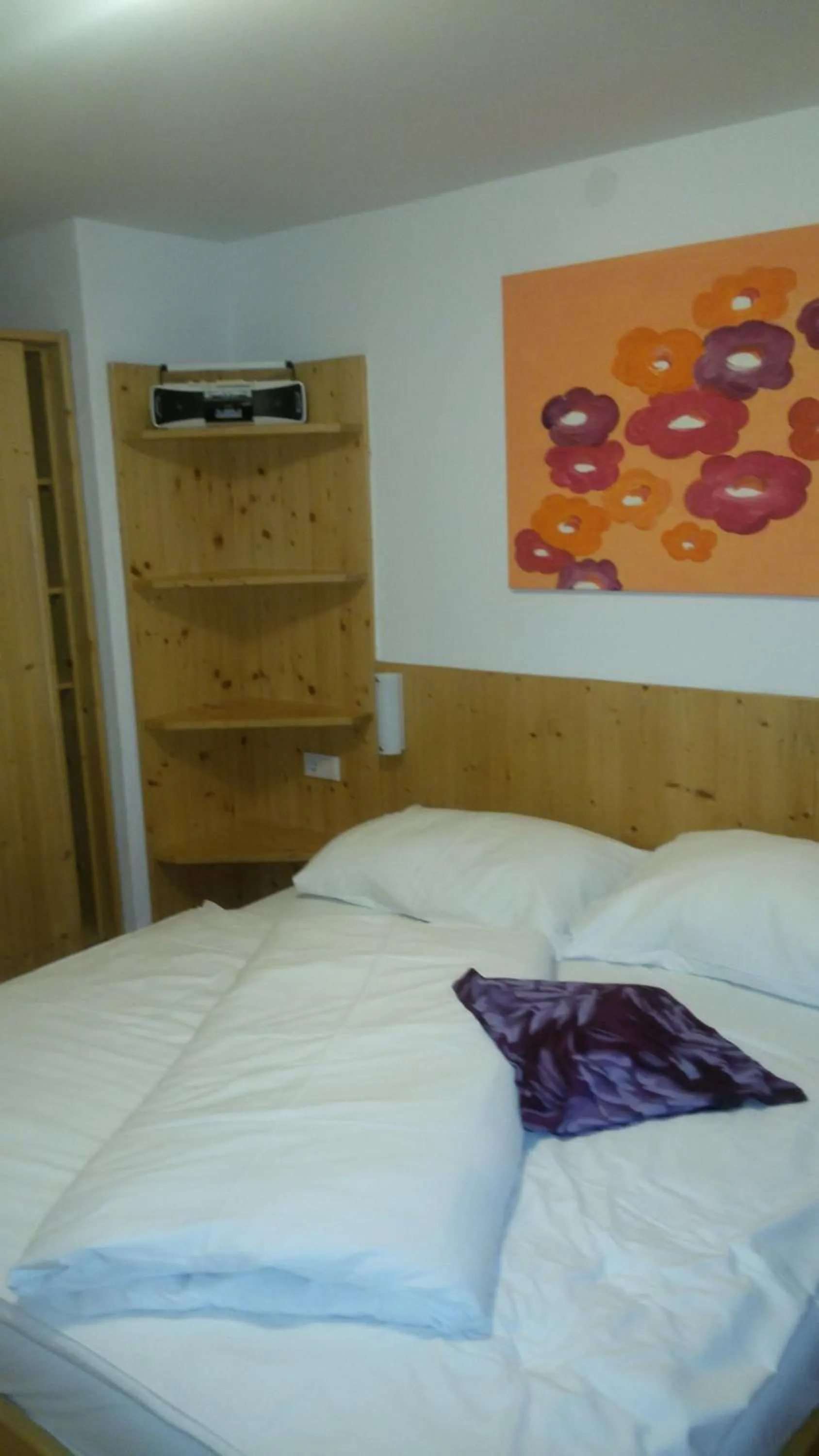 Decorative detail, Bed in Apartment Haus am See