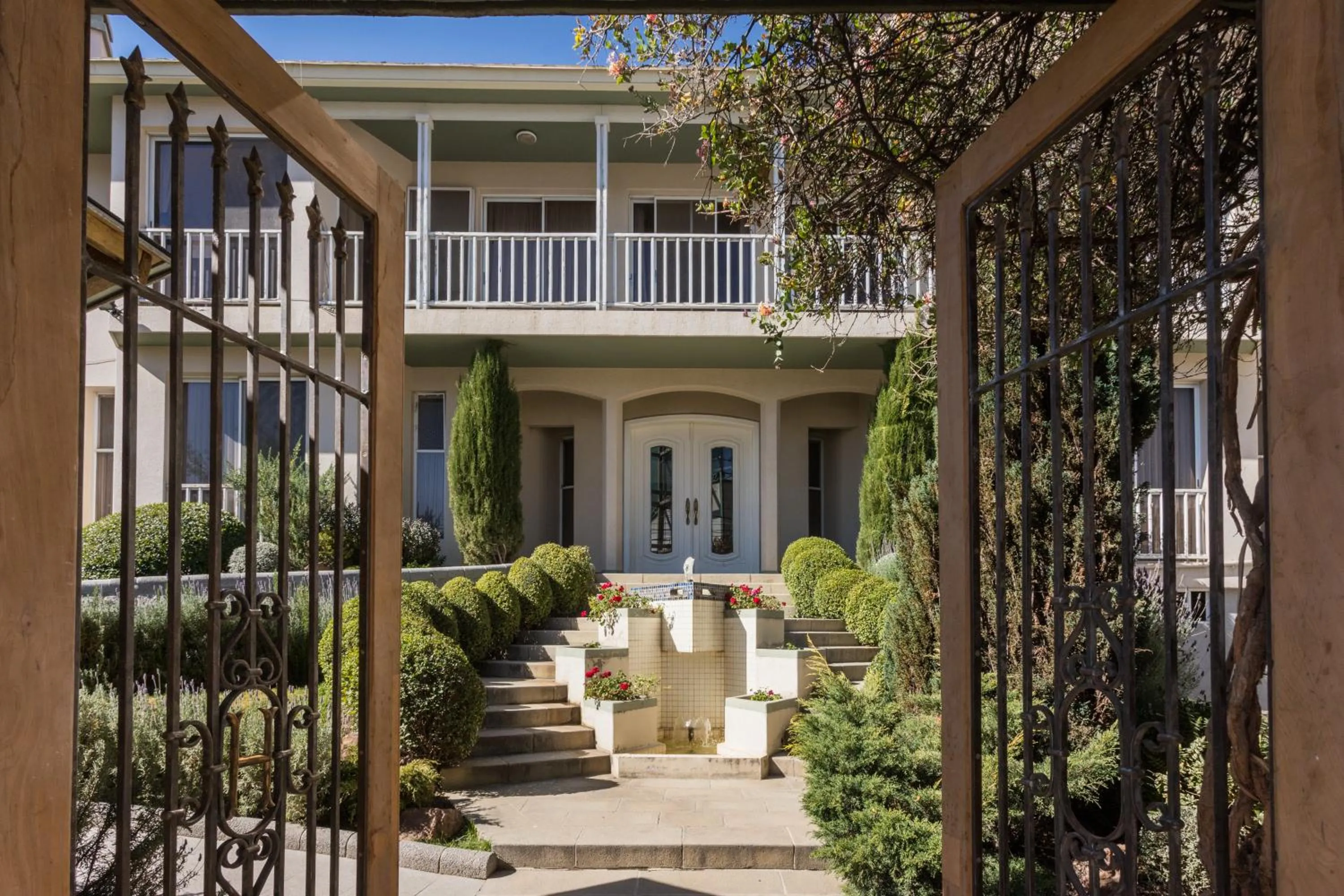 Property building in Hotel Boutique Rosario Sur