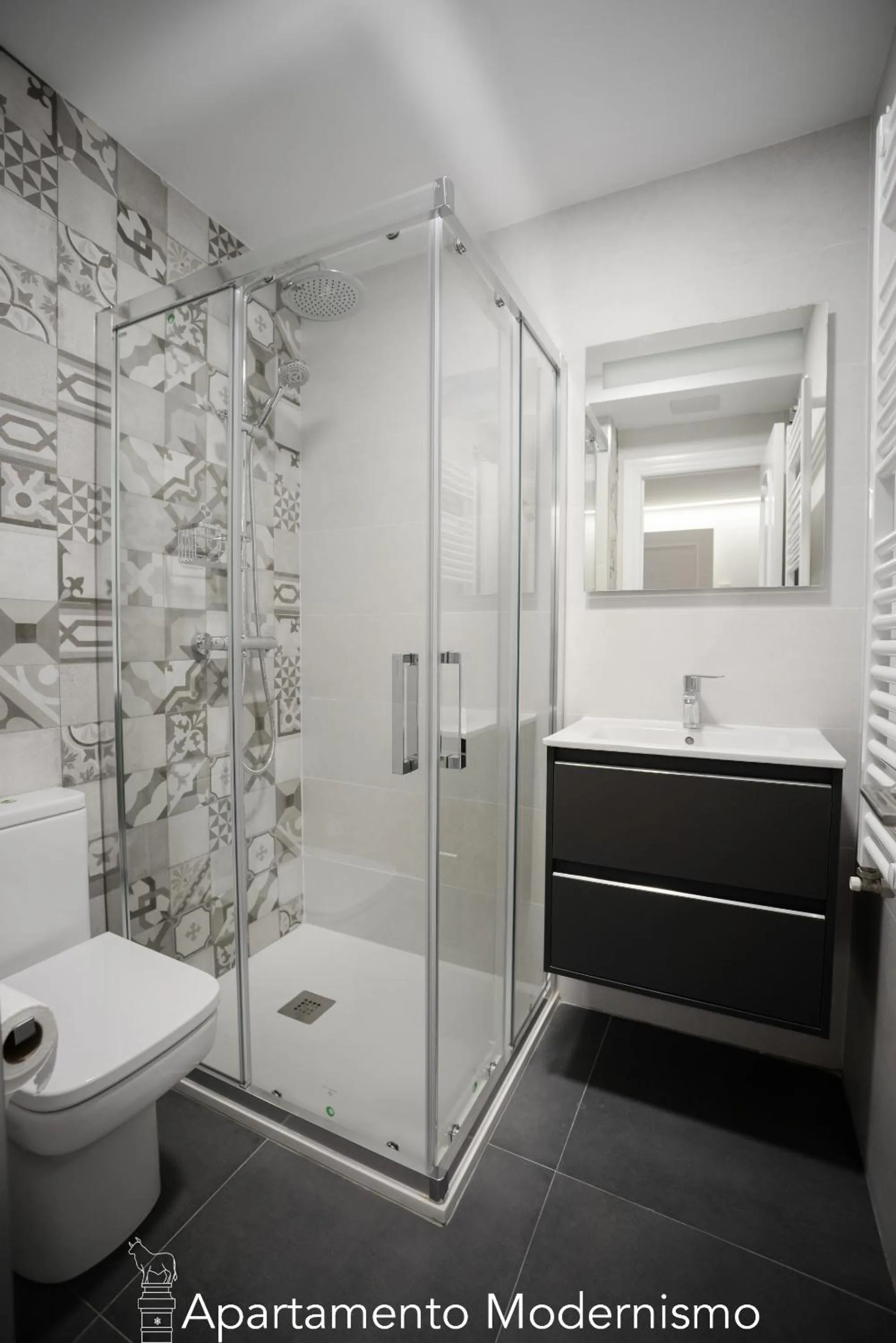 Bathroom in Apartamentos Plaza del Torico Teruel