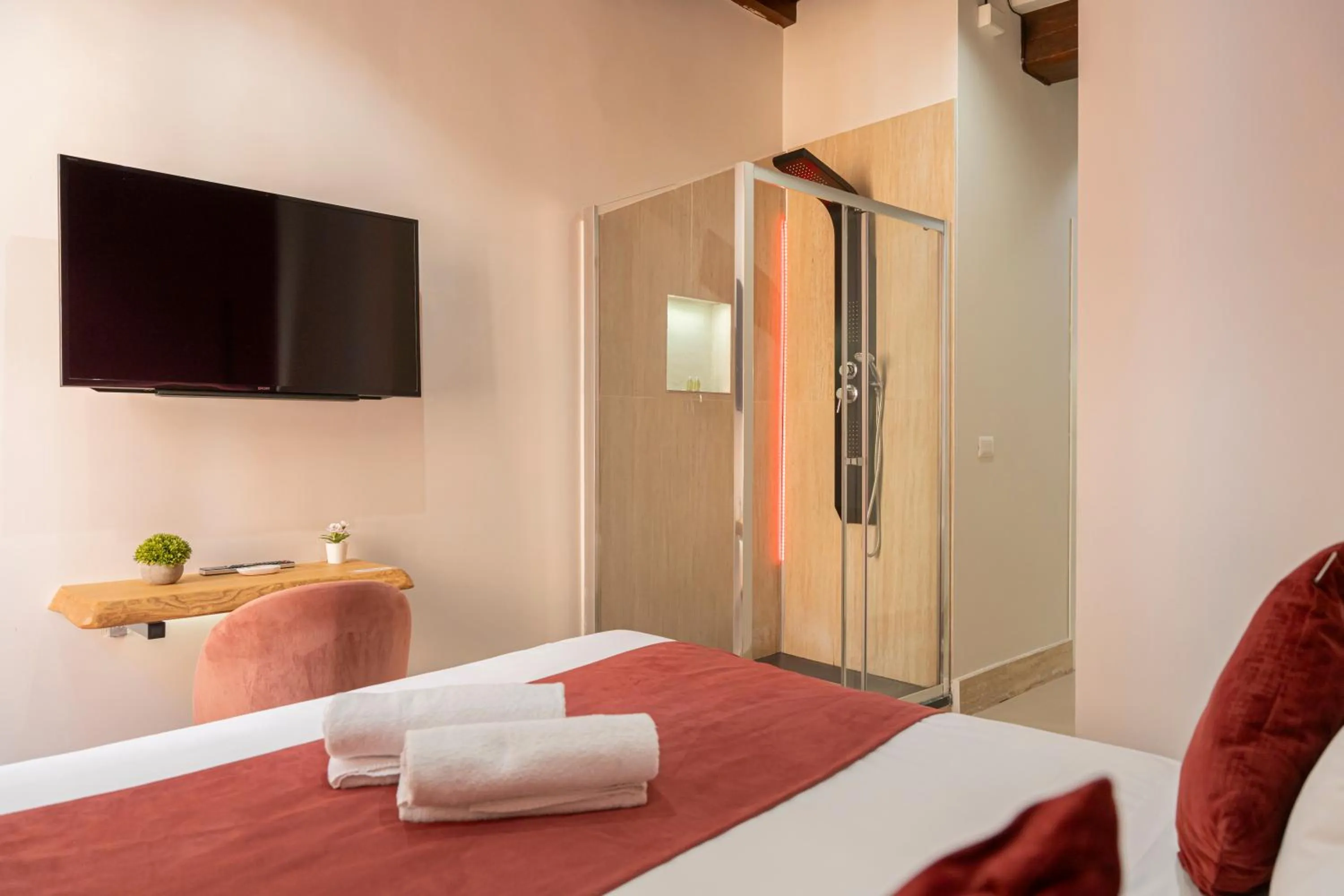 Bedroom, Bed in Campo de' Fiori 34